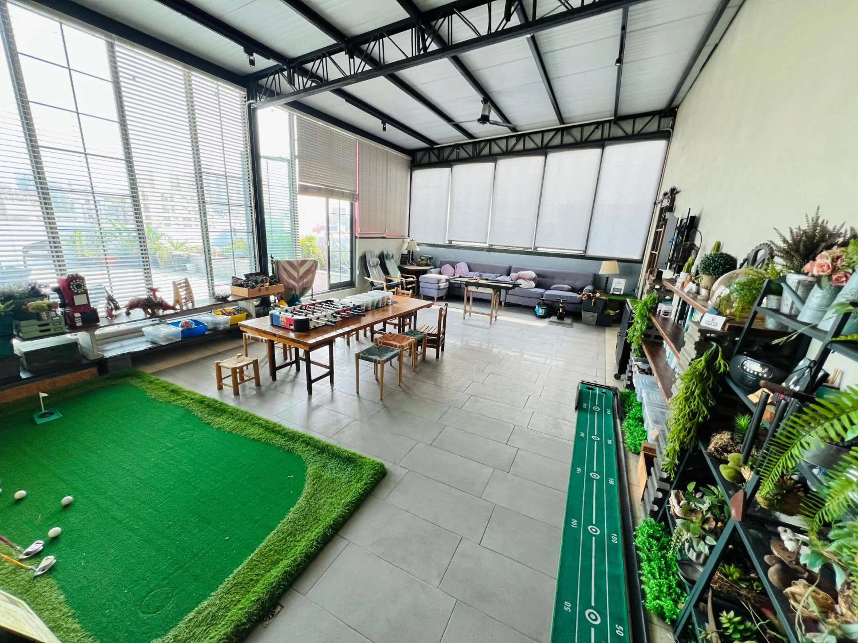 Game Room, Restaurant/Places to Eat in Friendly Inn