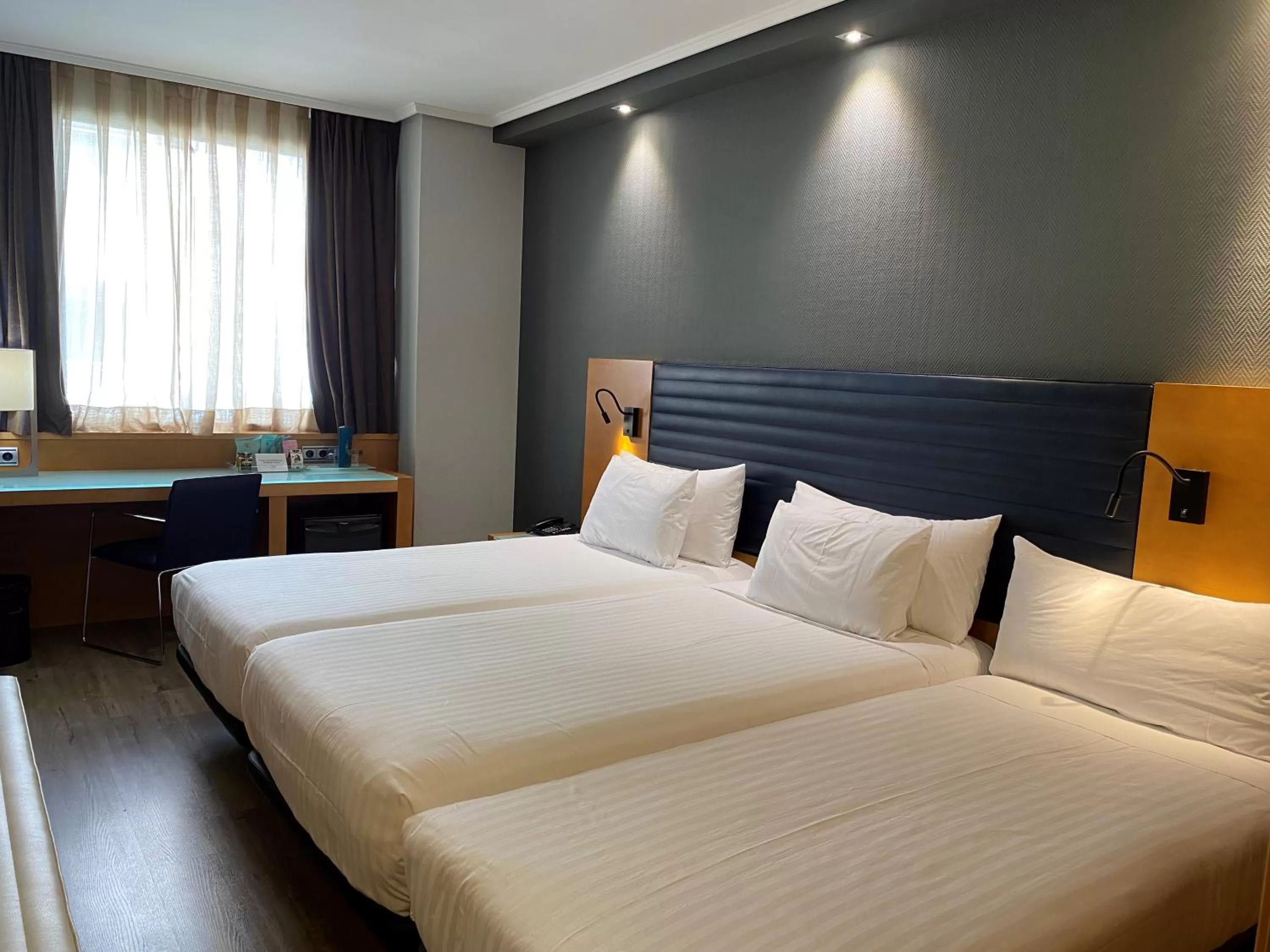 Property building, Bed in Hotel Silken Indautxu