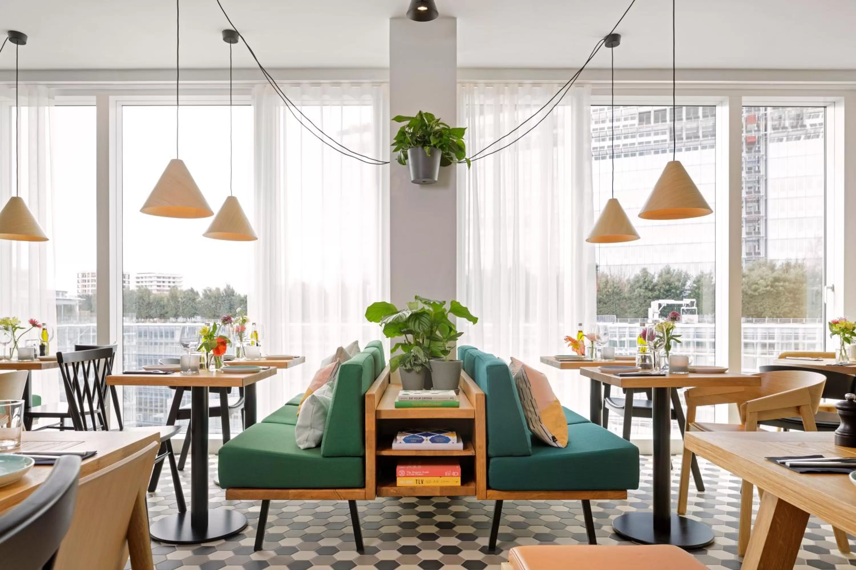 Restaurant/places to eat in Zoku Paris