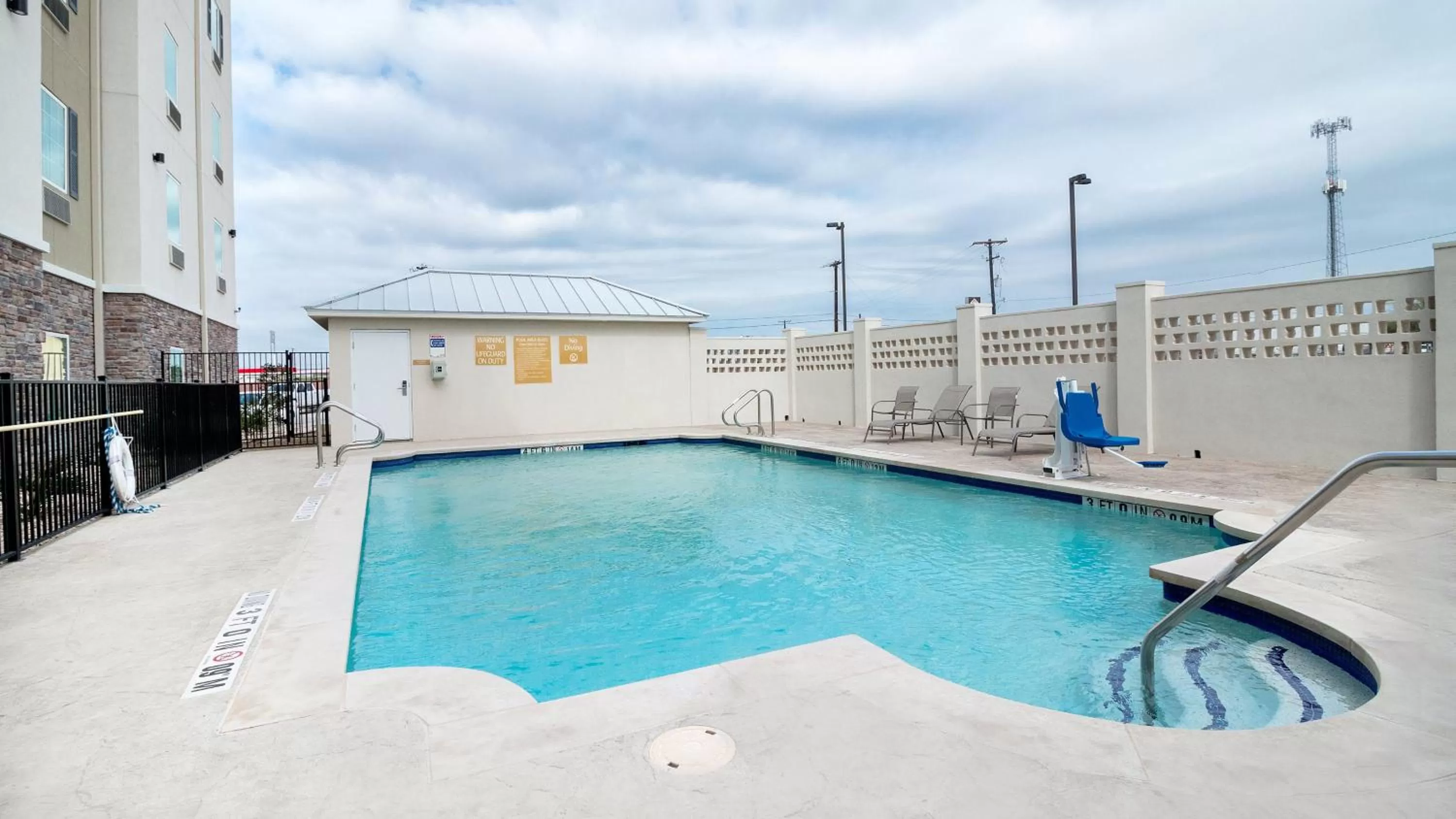 Swimming pool in Candlewood Suites Waco by IHG
