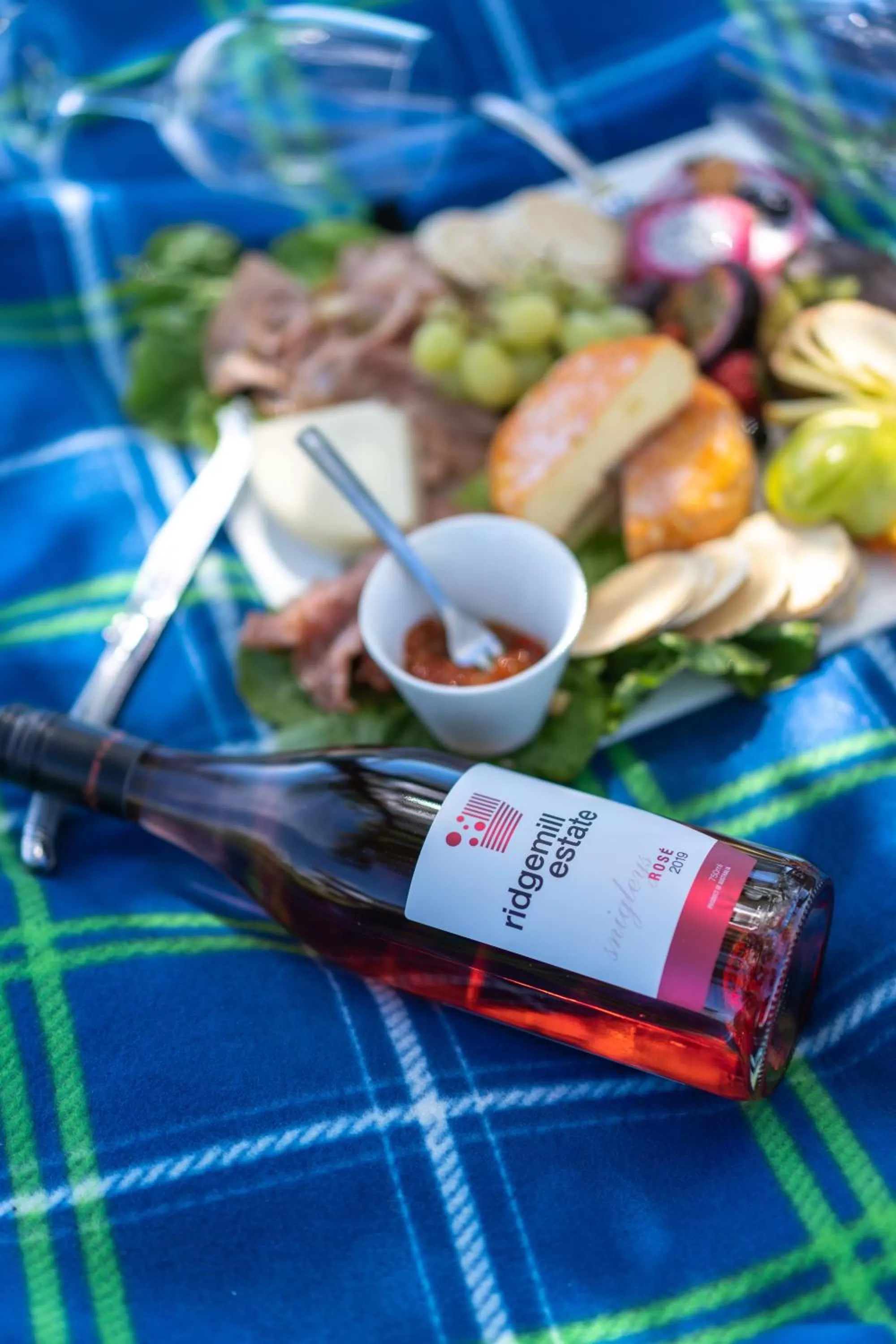 Food and drinks in Ridgemill Estate