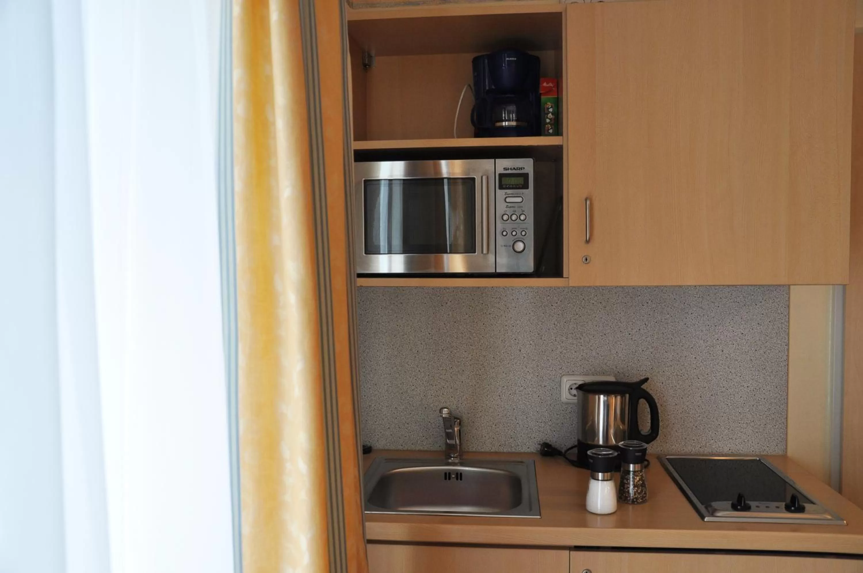 Kitchen or kitchenette in Gästehaus Zehmerhof bei Erding