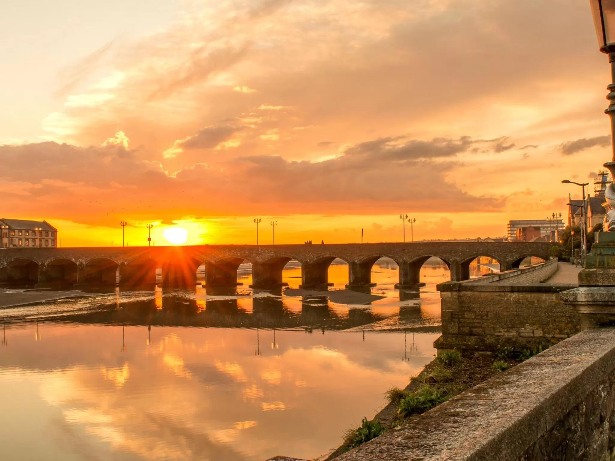 Nearby landmark in The Royal & Fortescue Hotel
