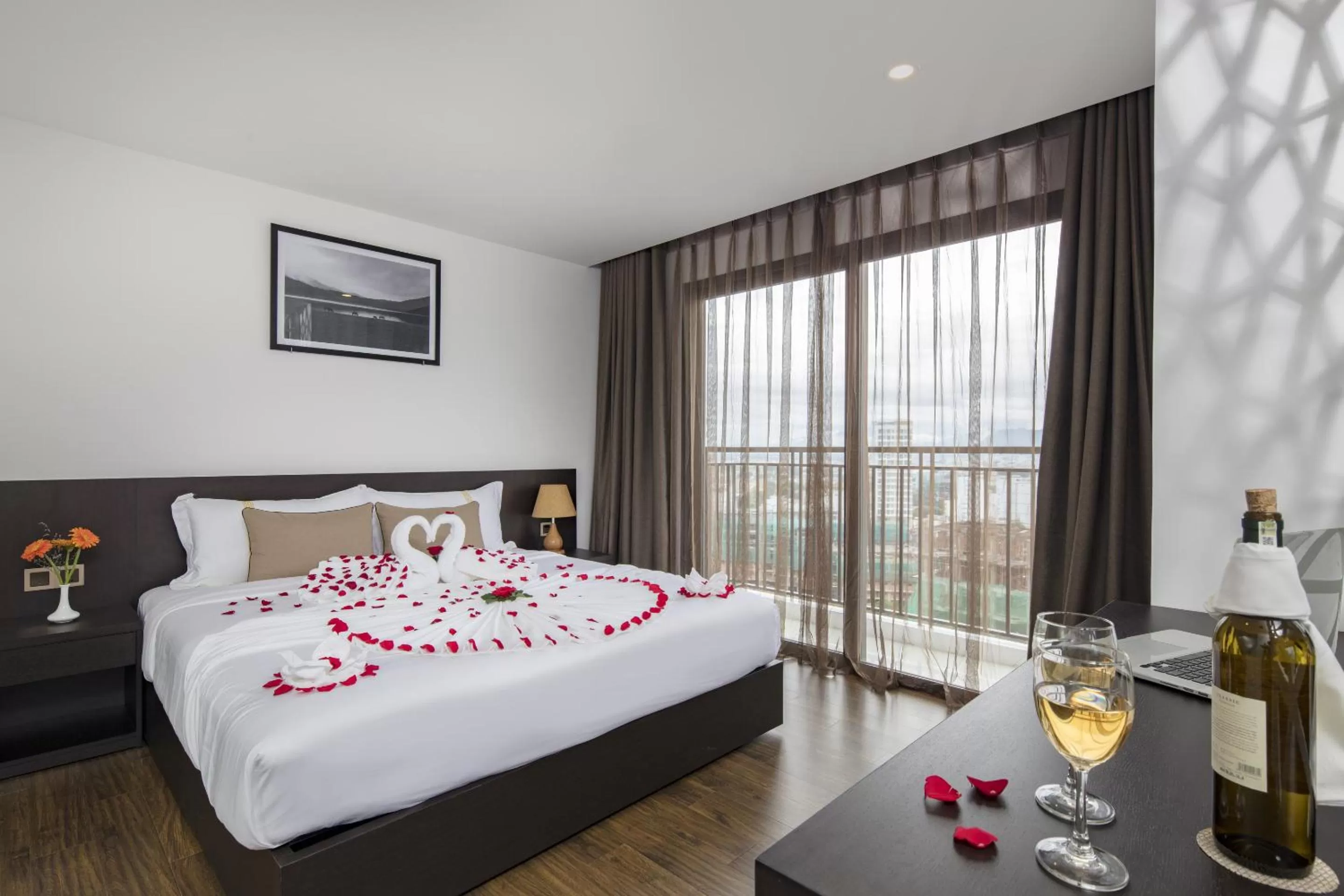 Double Room with Balcony in La Sera Hotel