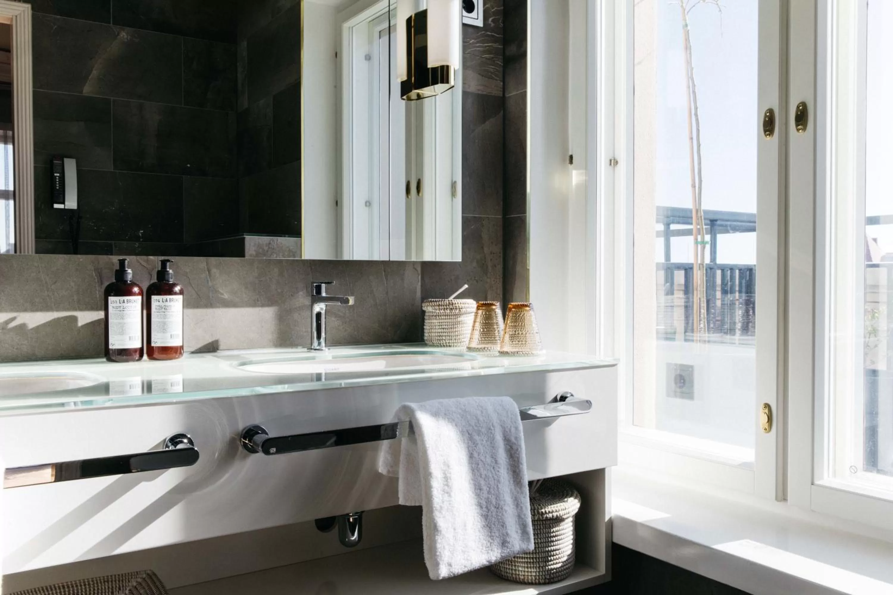 Bathroom in Hotel St. George Helsinki