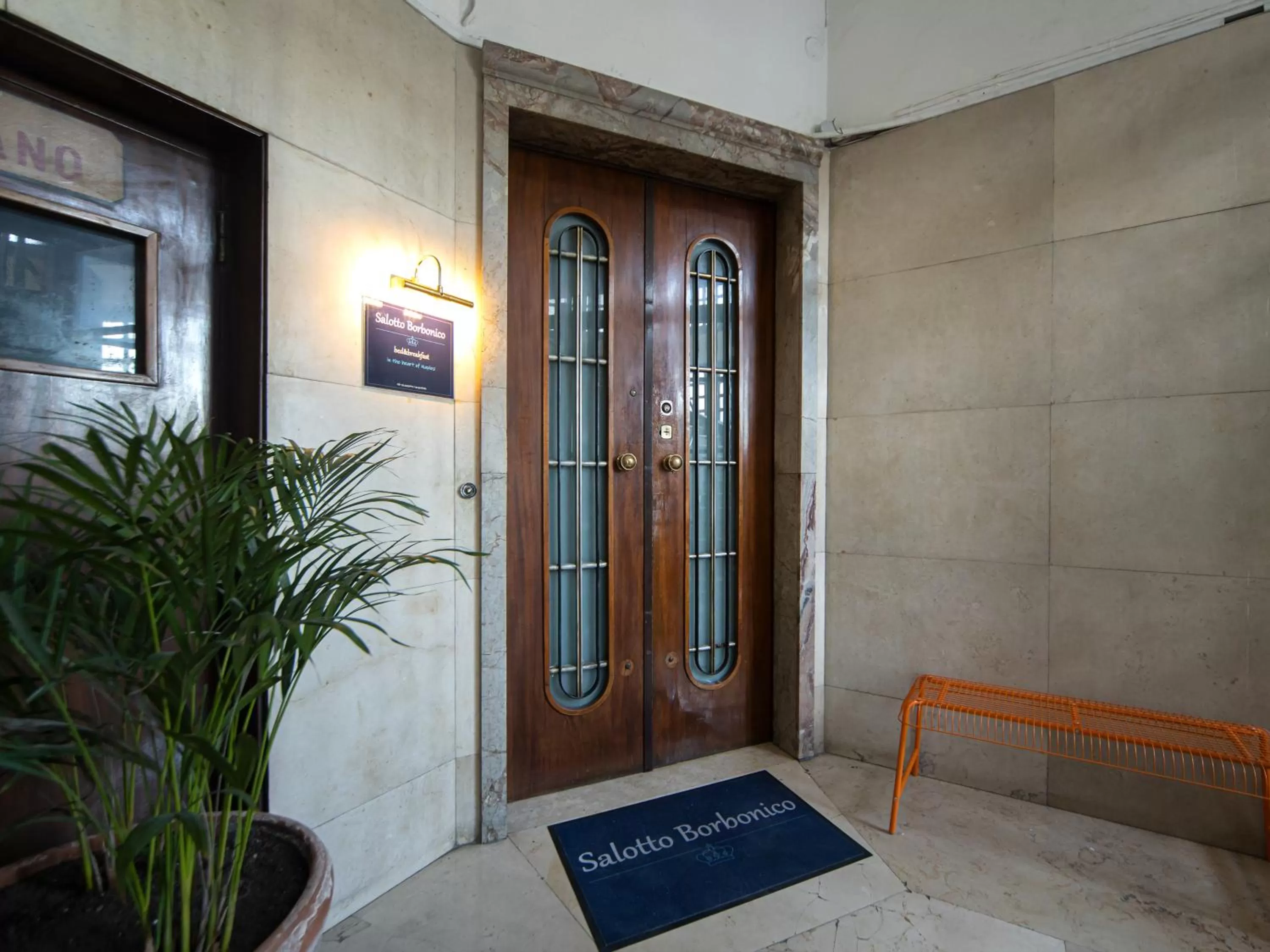 Facade/entrance in Salotto Borbonico