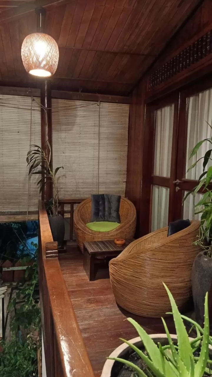 Seating area in Maison Model d'Angkor