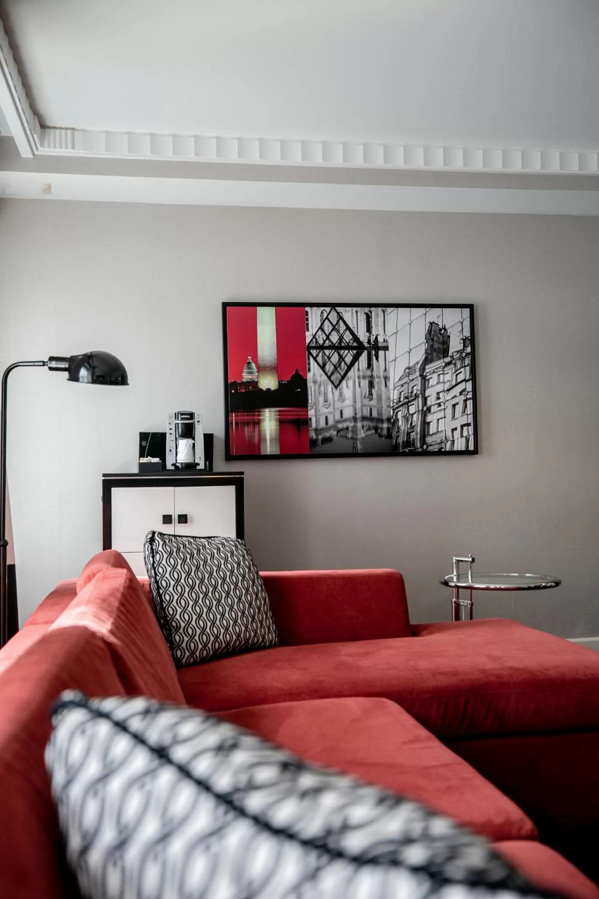 Seating area in Sofitel Lafayette Square Washington DC