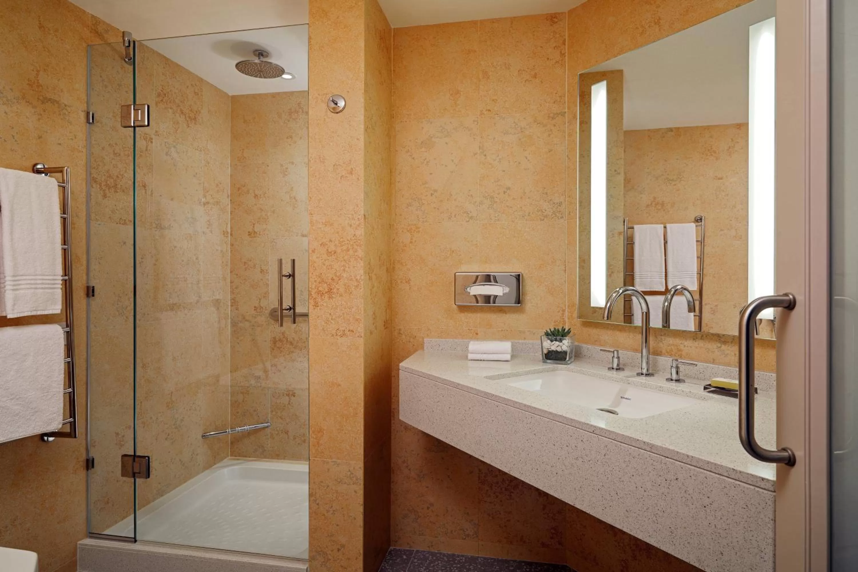 Bathroom in Malta Marriott Resort & Spa