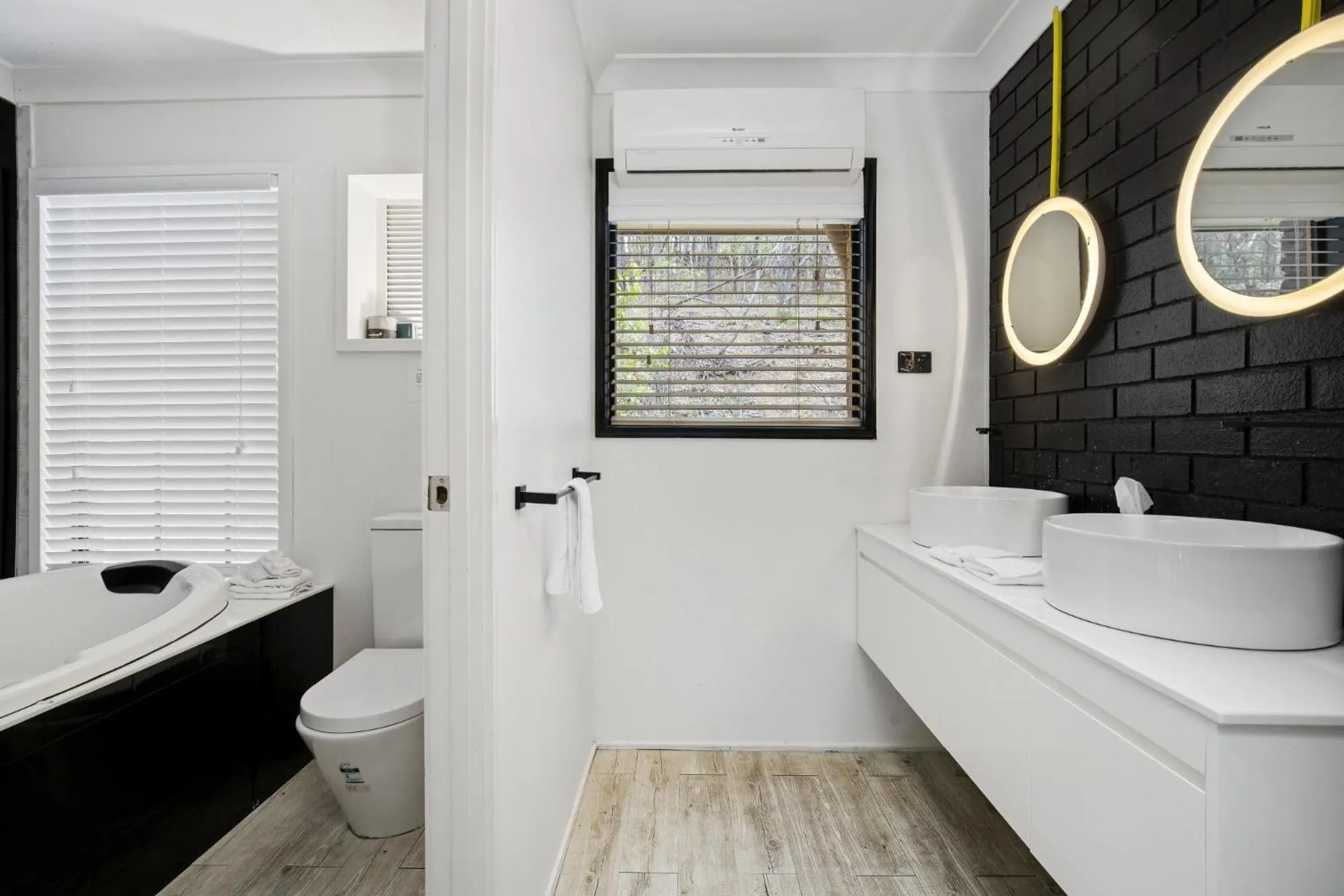 Bathroom in Cedar Creek Lodges