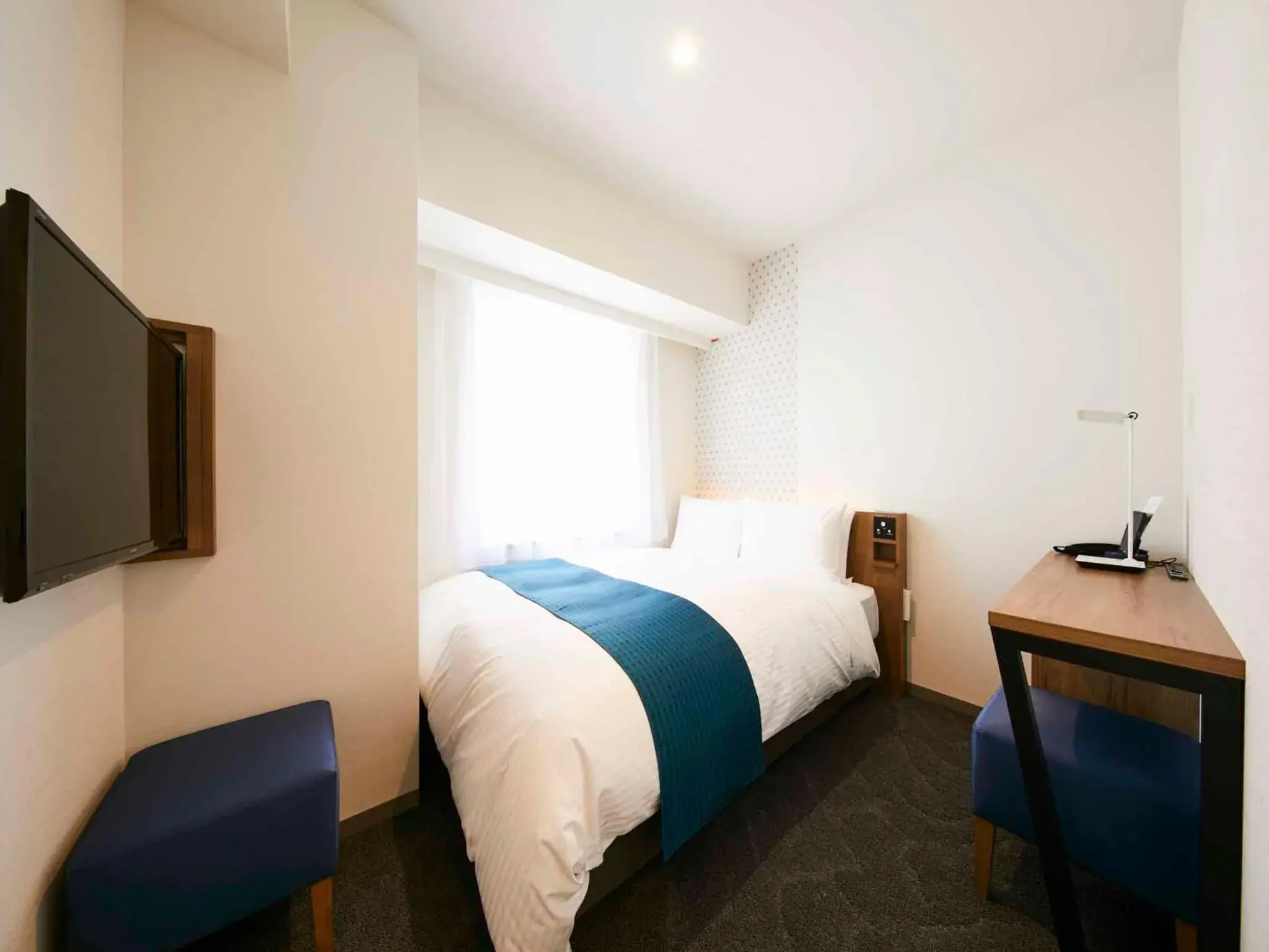 moderate Double Room with Desk - Smoking in Hotel Intergate Tokyo Kyobashi moderate Double Room with Desk - Smoking in Hotel Intergate Tokyo Kyobashi