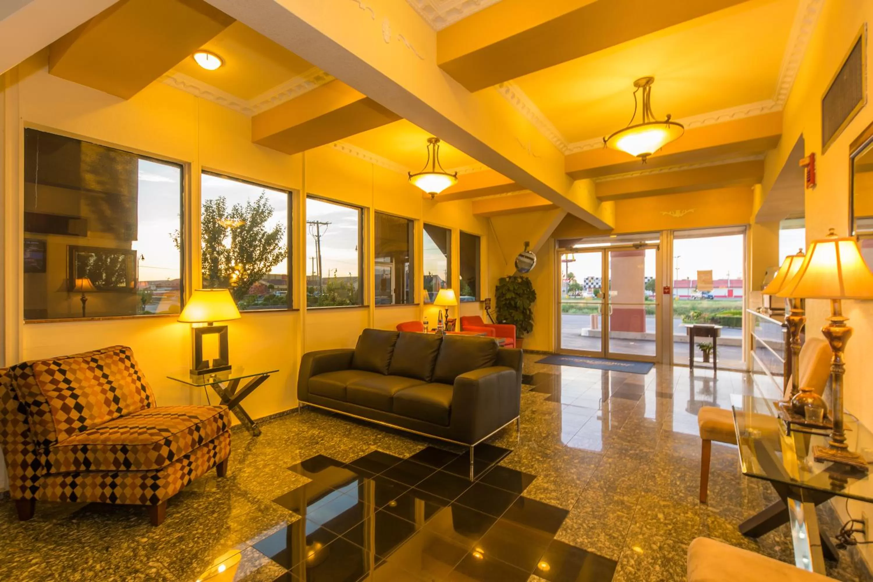 Lobby or reception in Howard Johnson by Wyndham Oklahoma City OKC Airport, Fairgrounds, I40