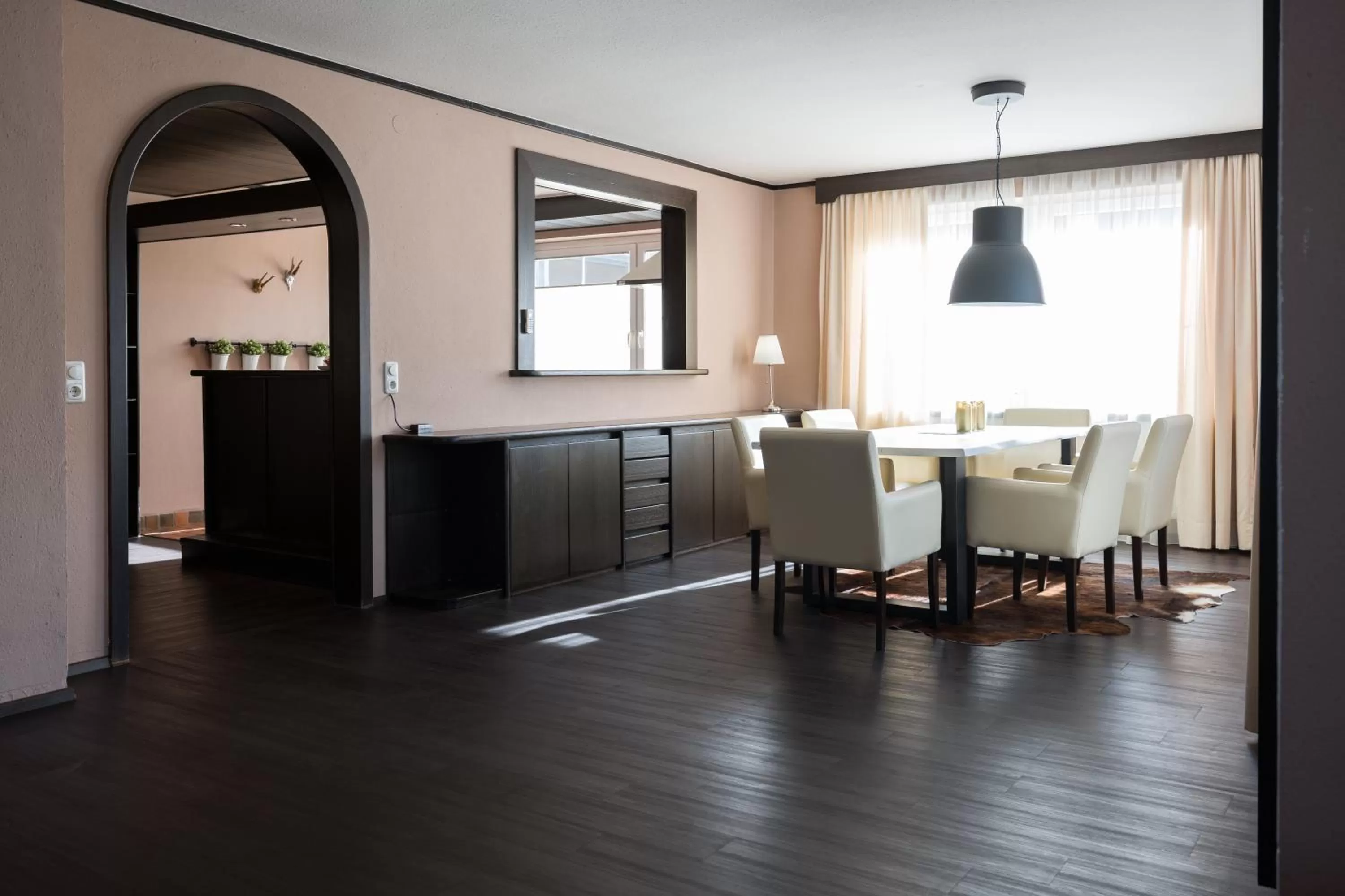 Dining area, Kitchen/Kitchenette in Hotel Salzburg