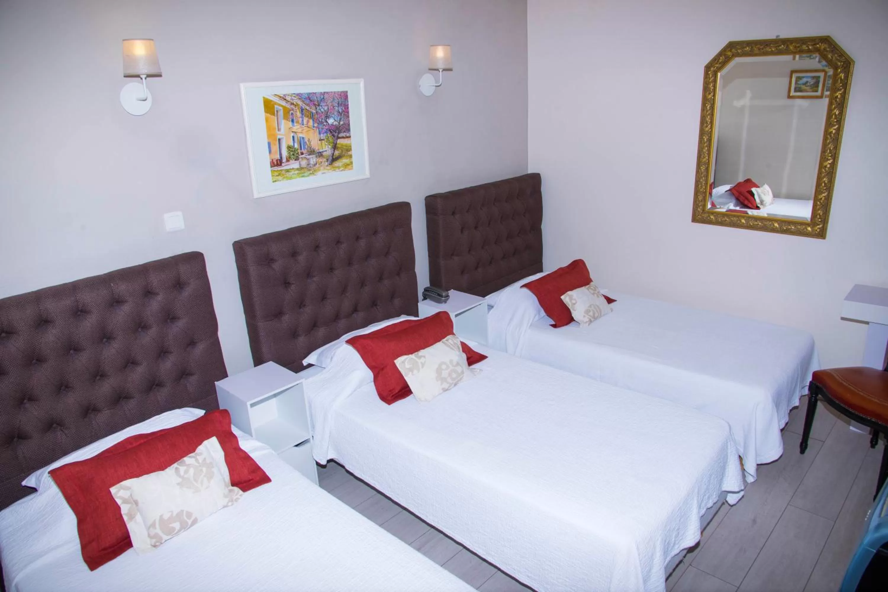 Bedroom, Bed in Hôtel du Mont Blanc