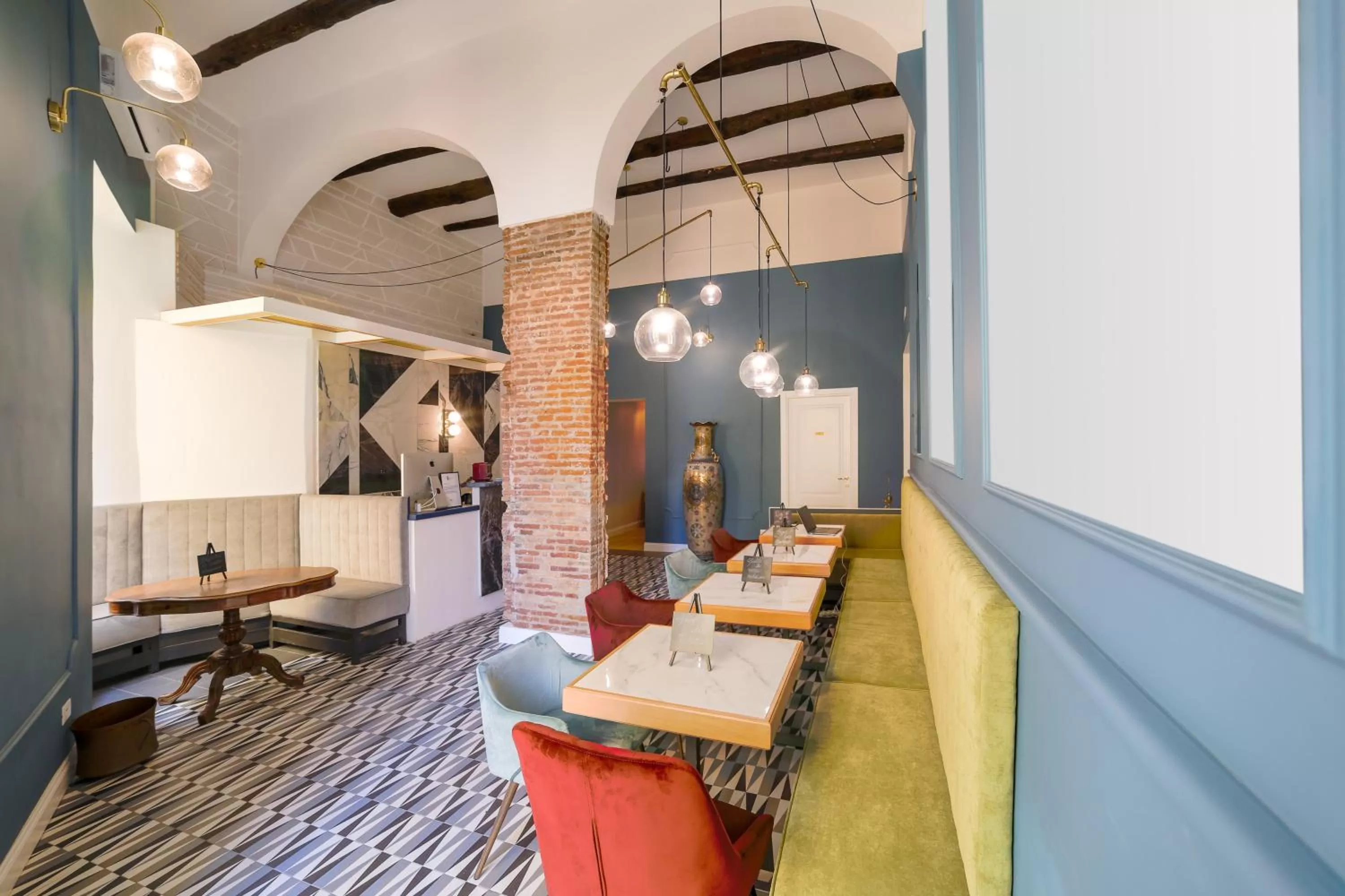 Lobby or reception in The Duomo House by House In Naples