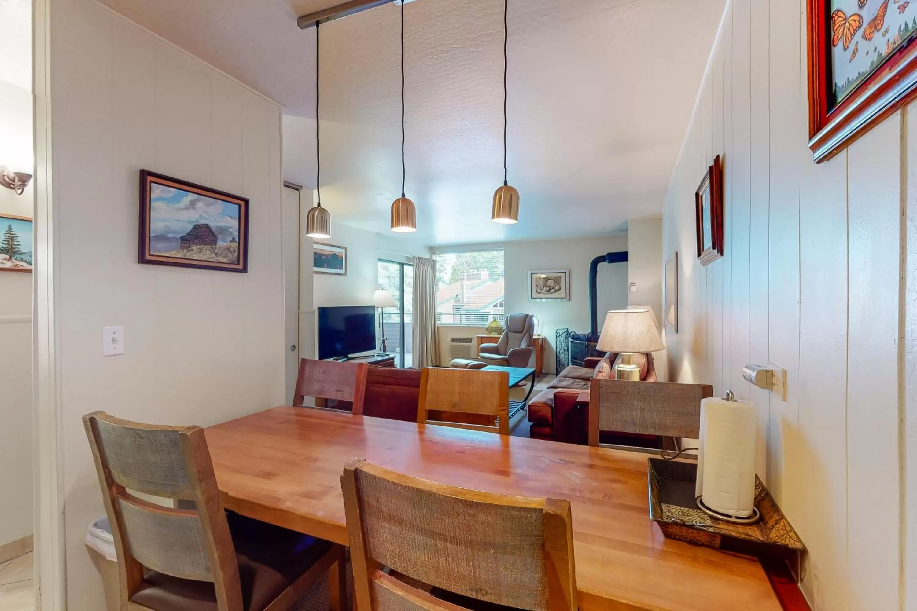 Dining Area in Life at the Lodge