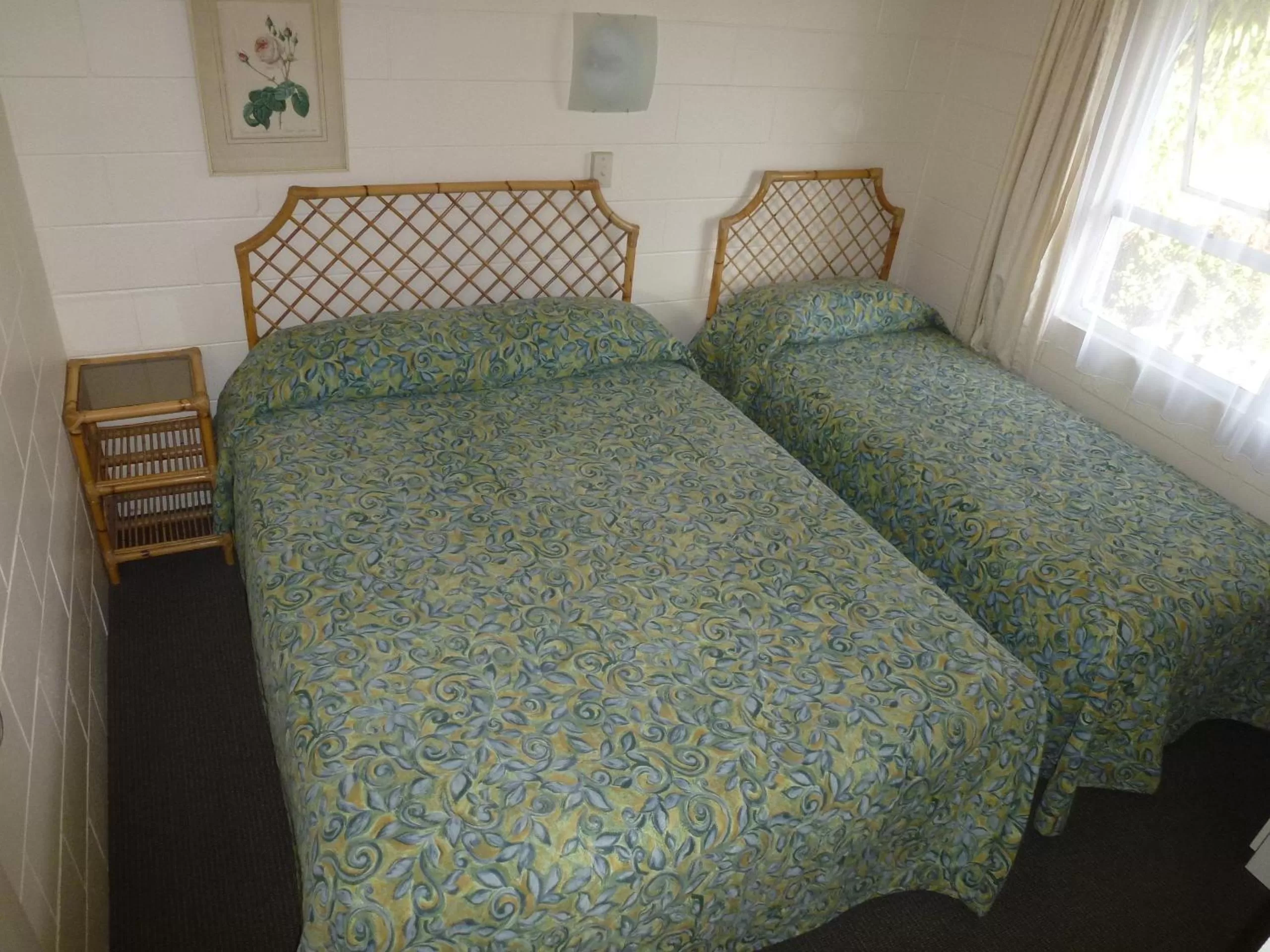 Bed in Mana-Nui Motel