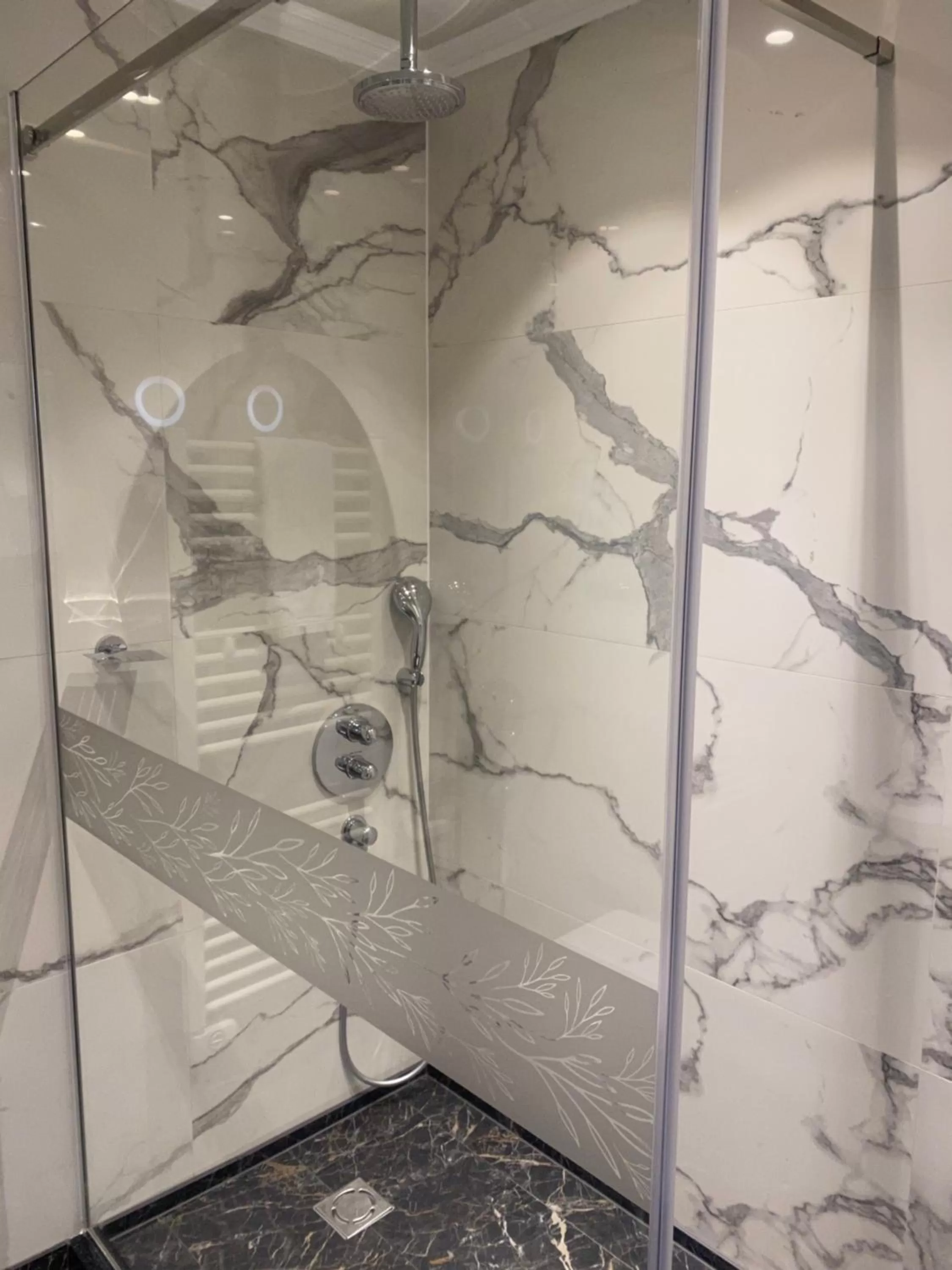 Bathroom in Hotel Residence Promenade