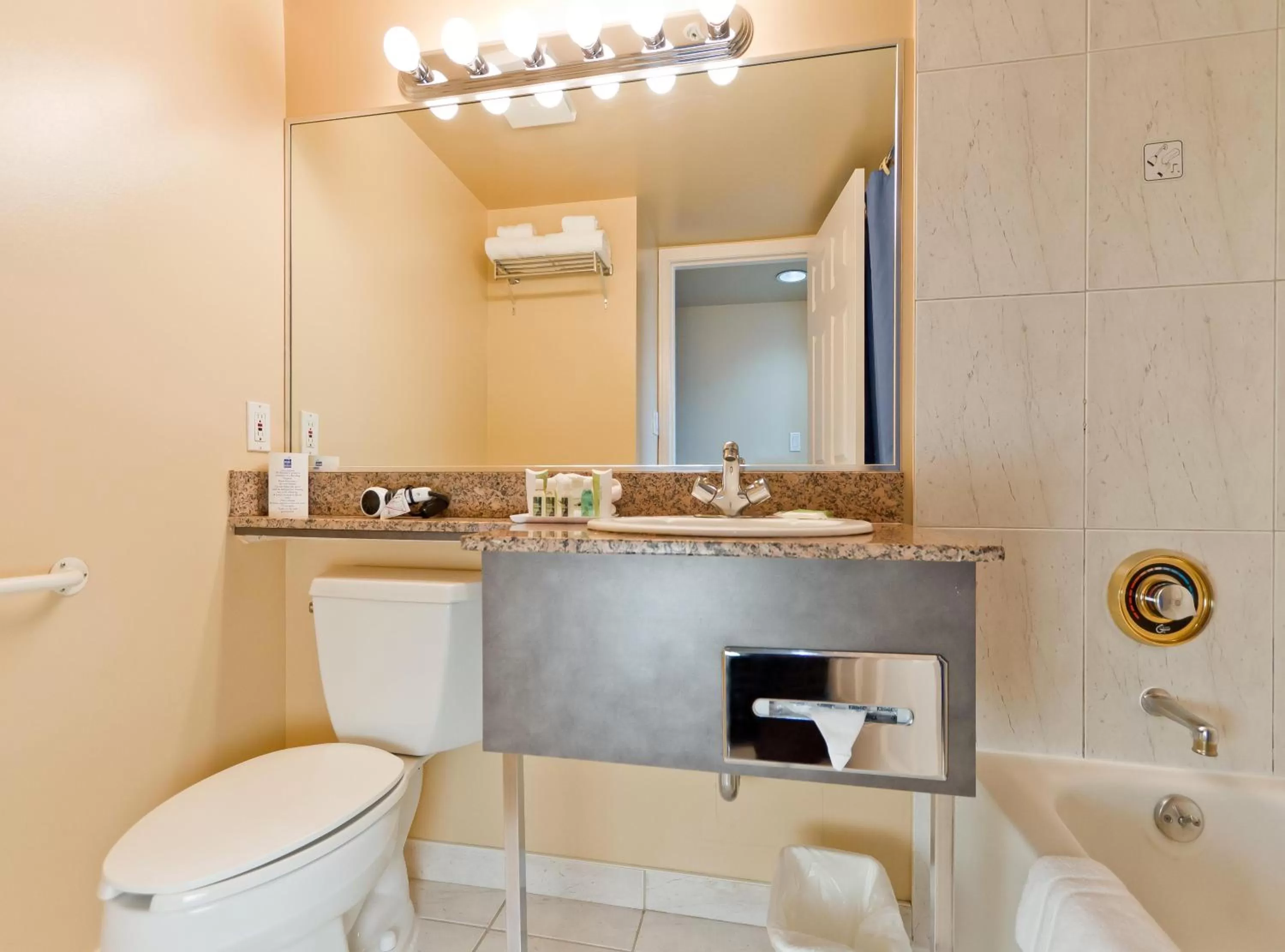 Bathroom in Rosedale on Robson Suite Hotel