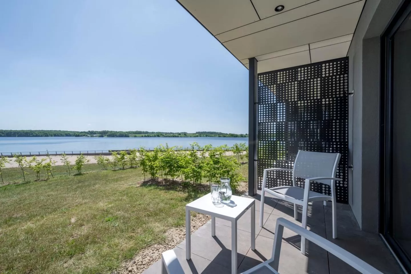 Balcony/Terrace in Golden Lakes Hotel