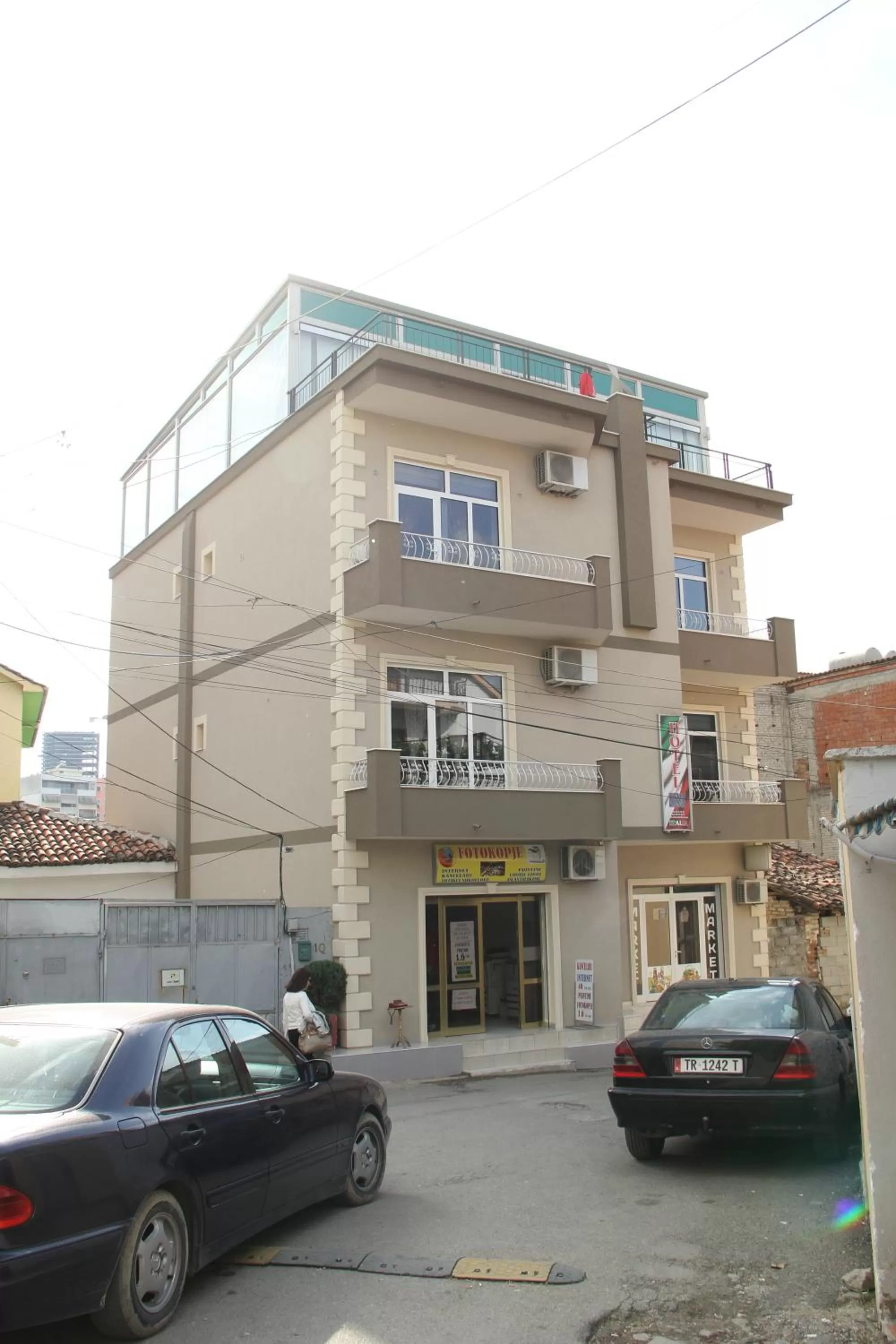 Property Building in Hotel Italia