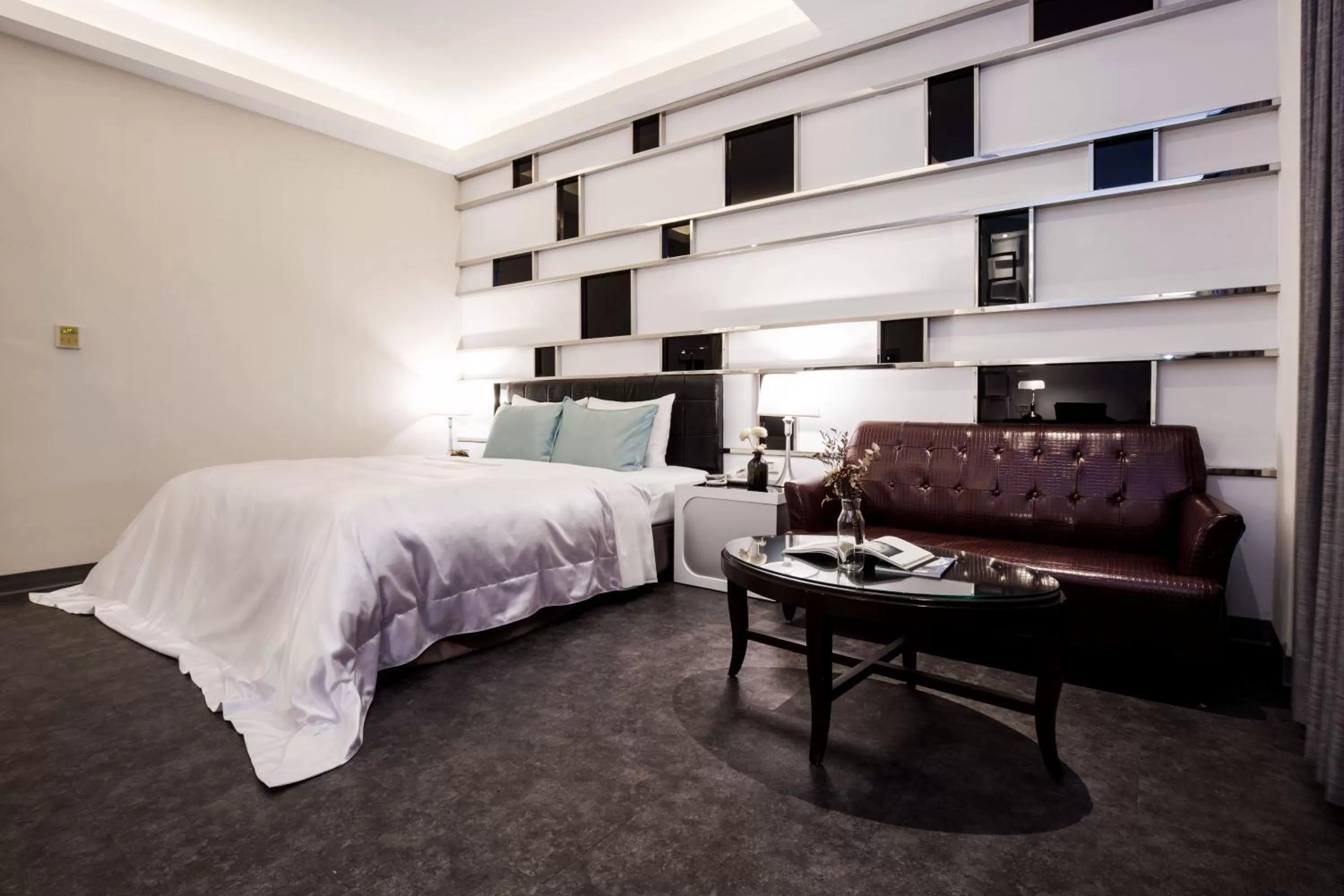 Photo of the whole room, Bed in Duo Romance Hotel