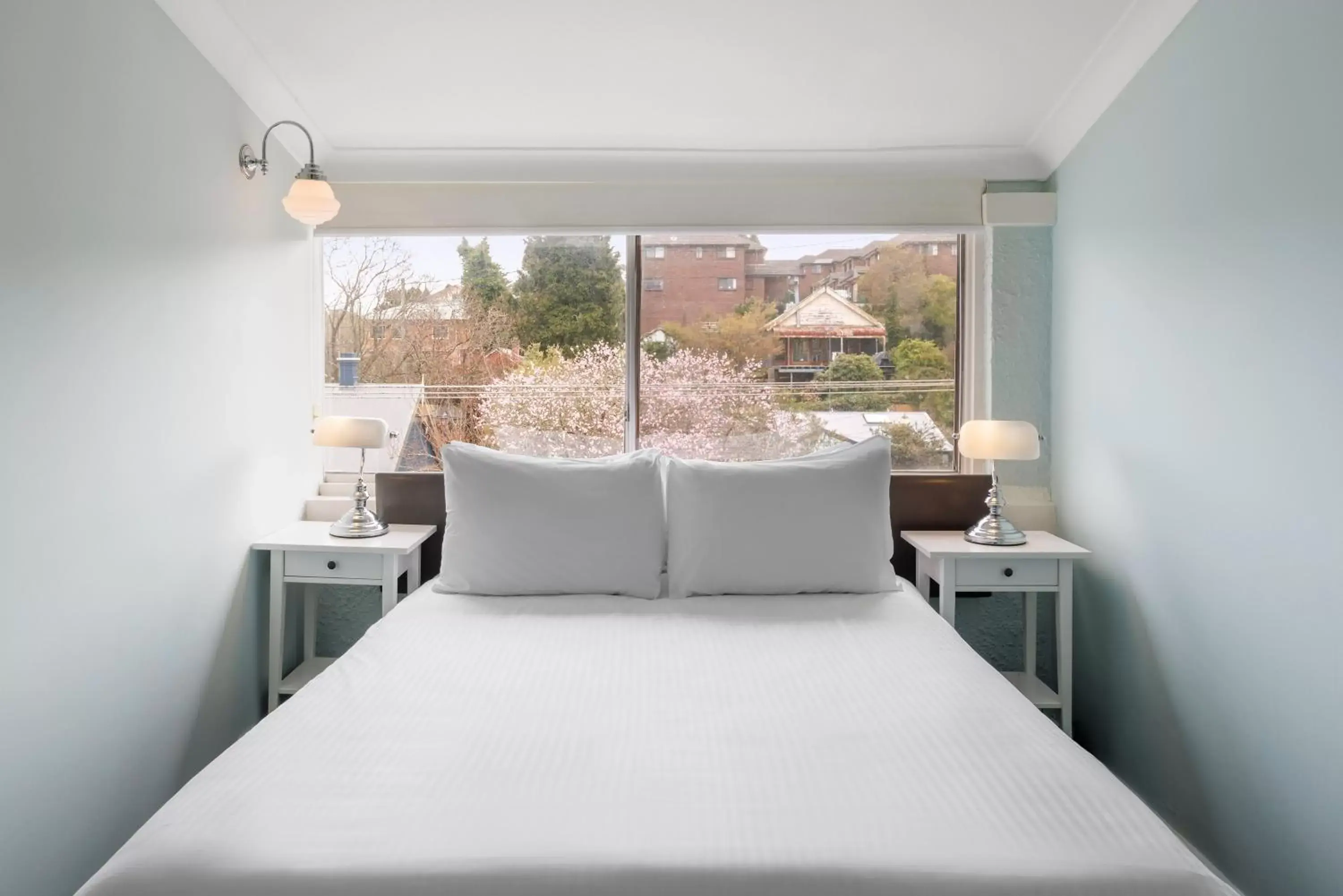 Queen Room in Hotel Blue & Cottages Katoomba Queen Room in Hotel Blue & Cottages Katoomba