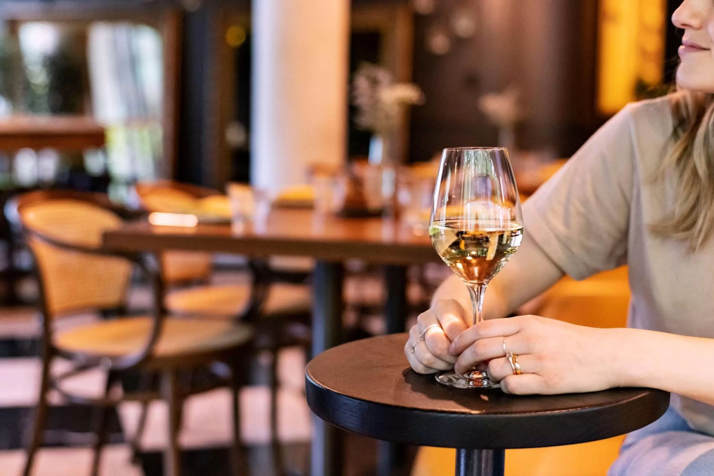 Restaurant/places to eat in Shangri-La Vancouver