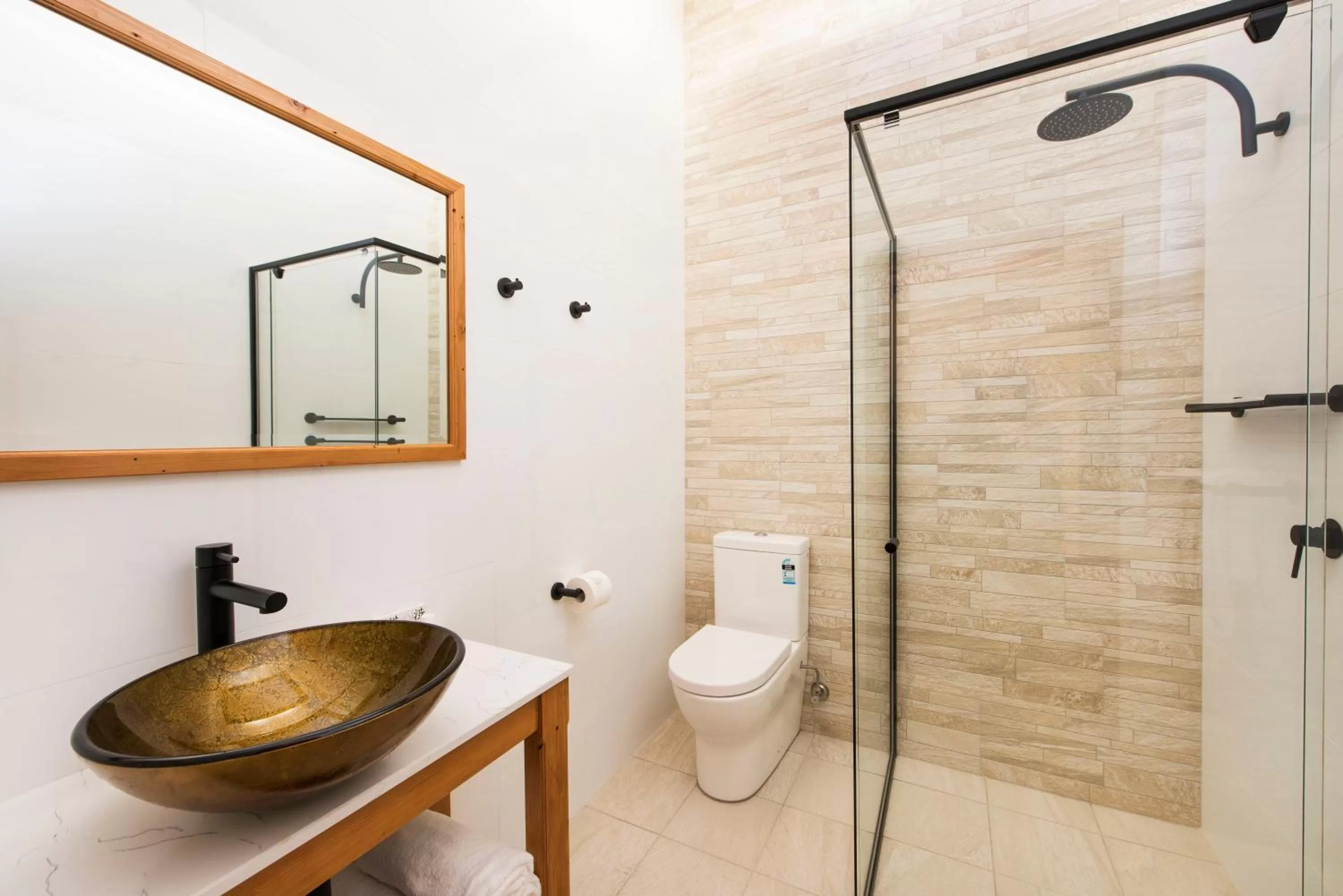 Bathroom in The Parkview Hotel Mudgee