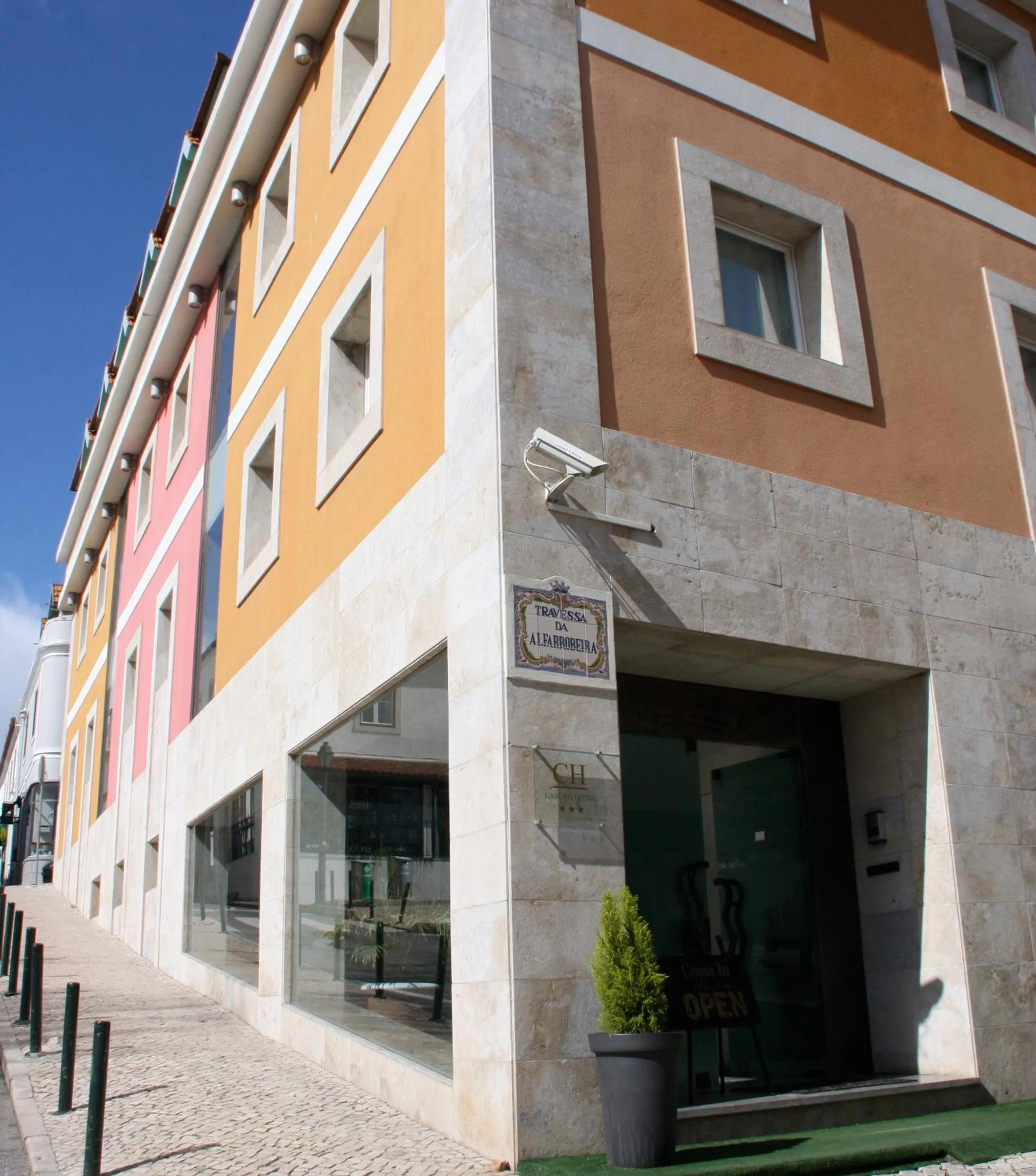Facade/entrance in Cascais Hotel