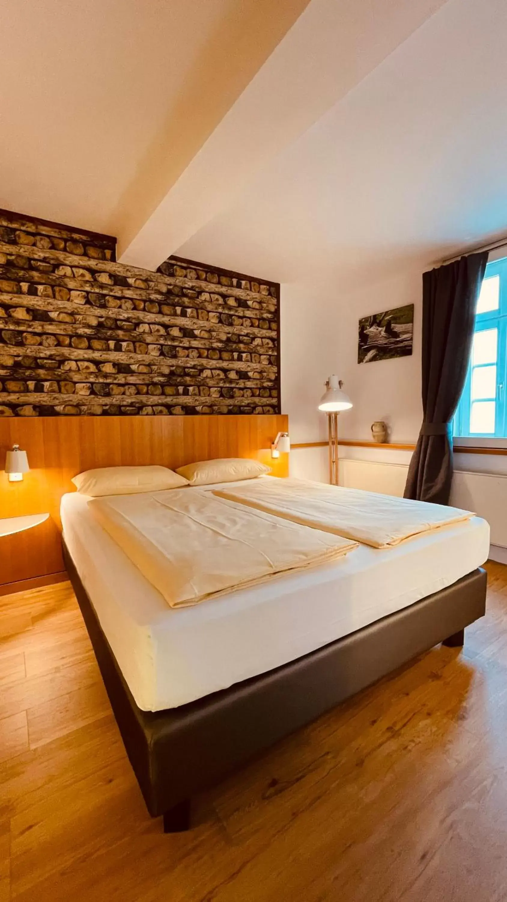 Single Room facing the street - single occupancy in Salischer Hof Single Room facing the street - single occupancy in Salischer Hof