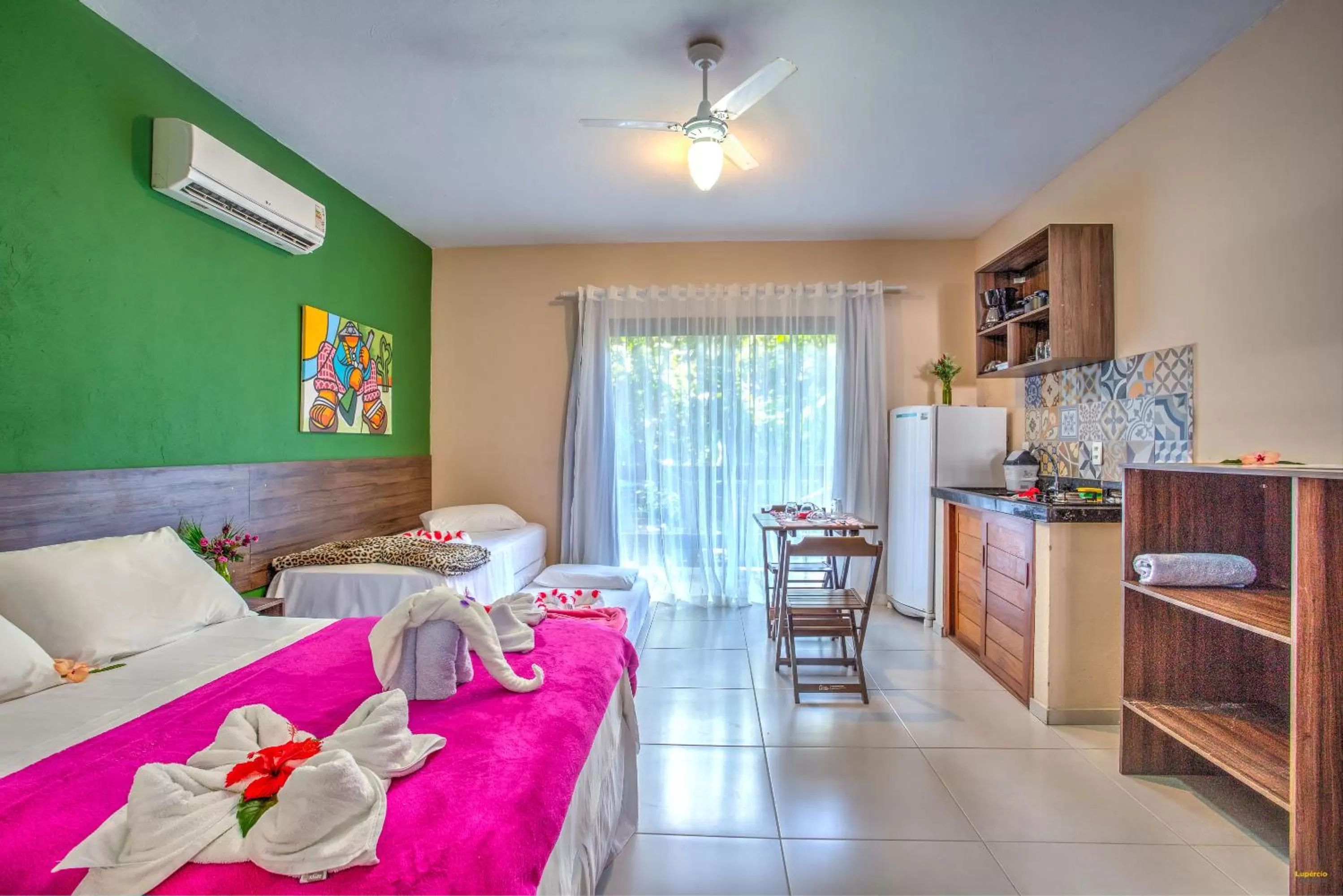 Photo of the whole room in i9 Embaú Flats & Suites