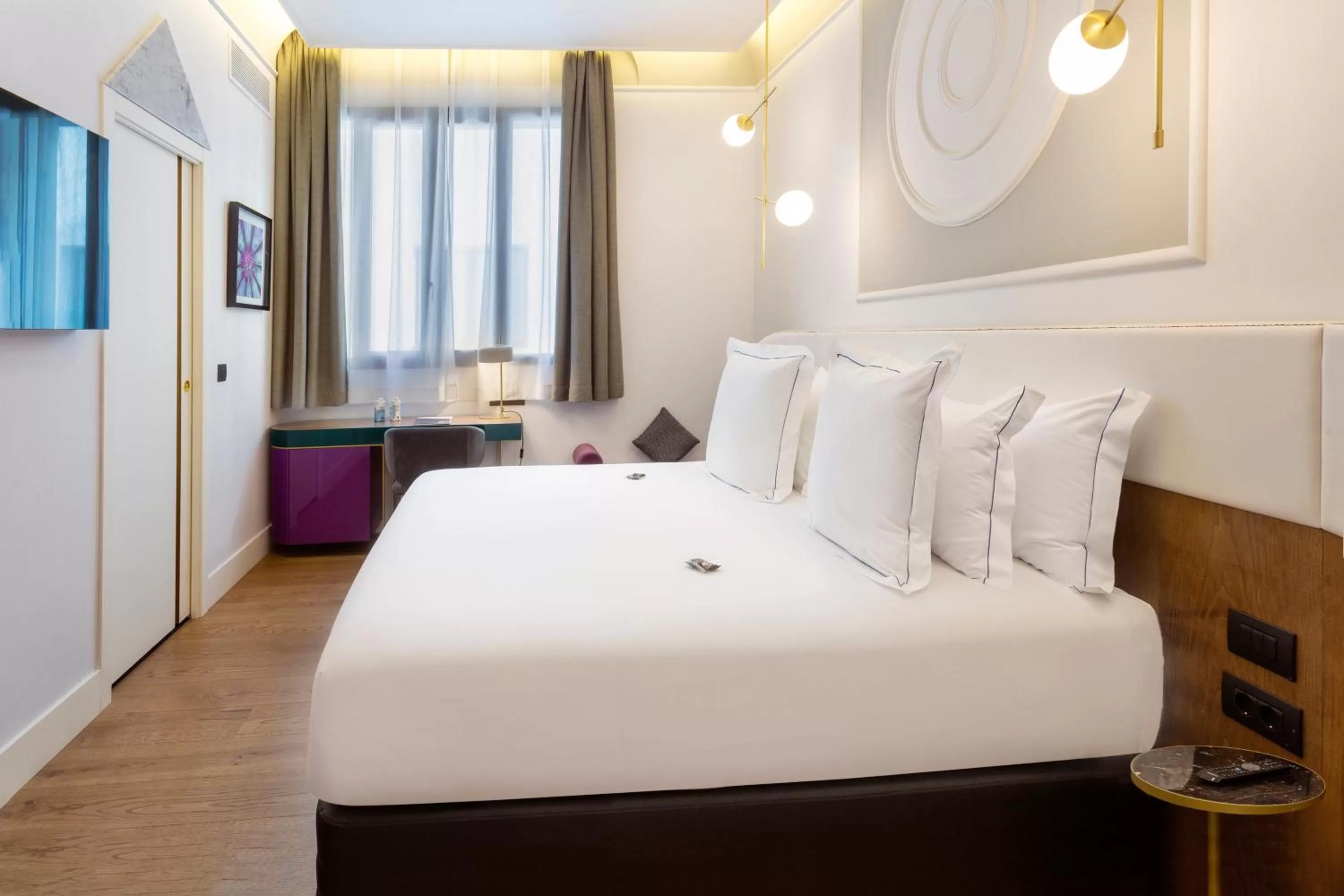 Bed in One Shot Fortuny