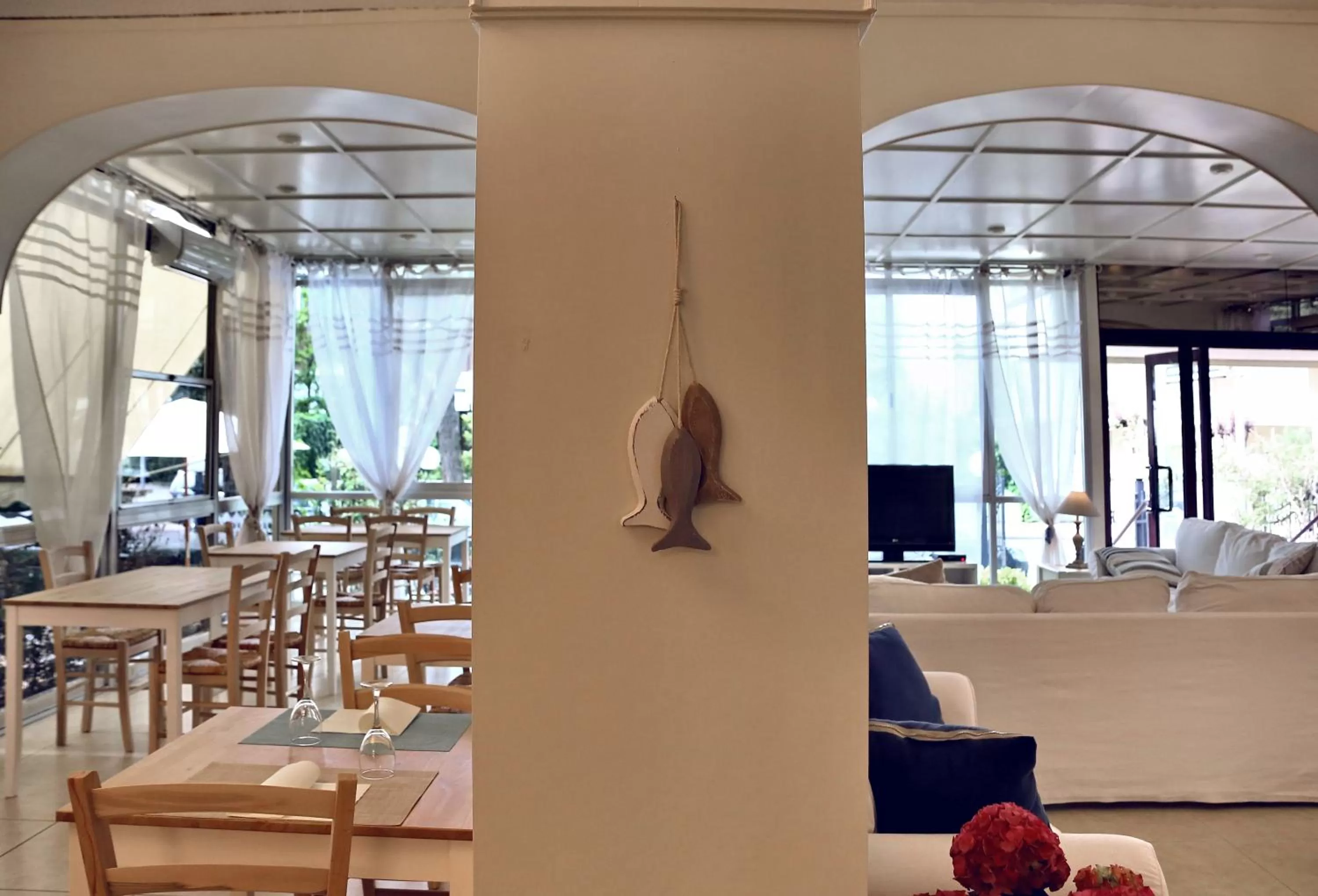 Communal lounge/ TV room in Hotel Santiago