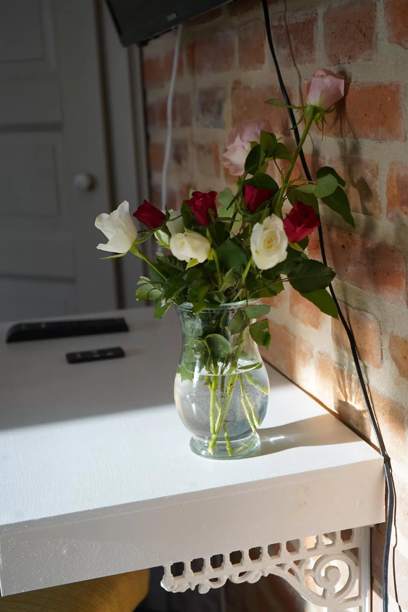 Decorative detail in Riverside Inn