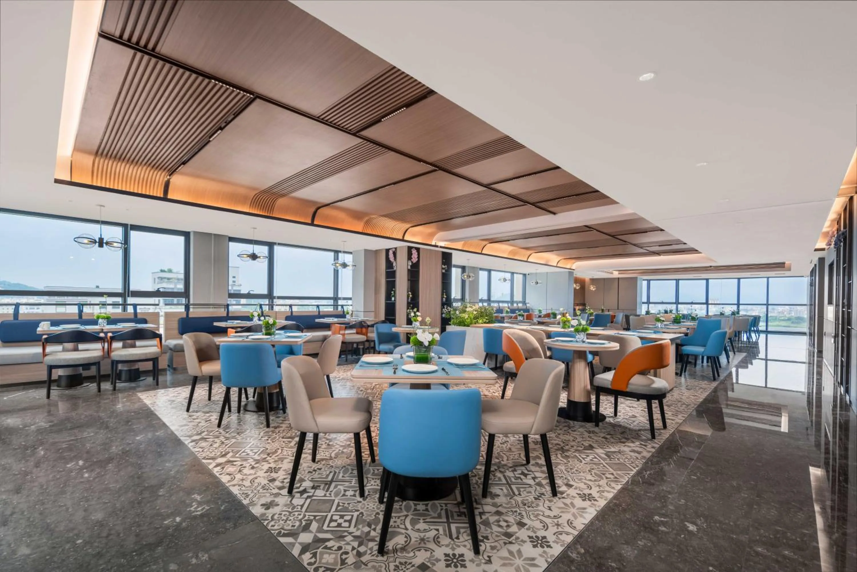 Restaurant/places to eat in Holiday Inn Express Shantou Chenghai