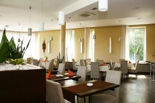 Restaurant/places to eat in Hotel Lions Plzen