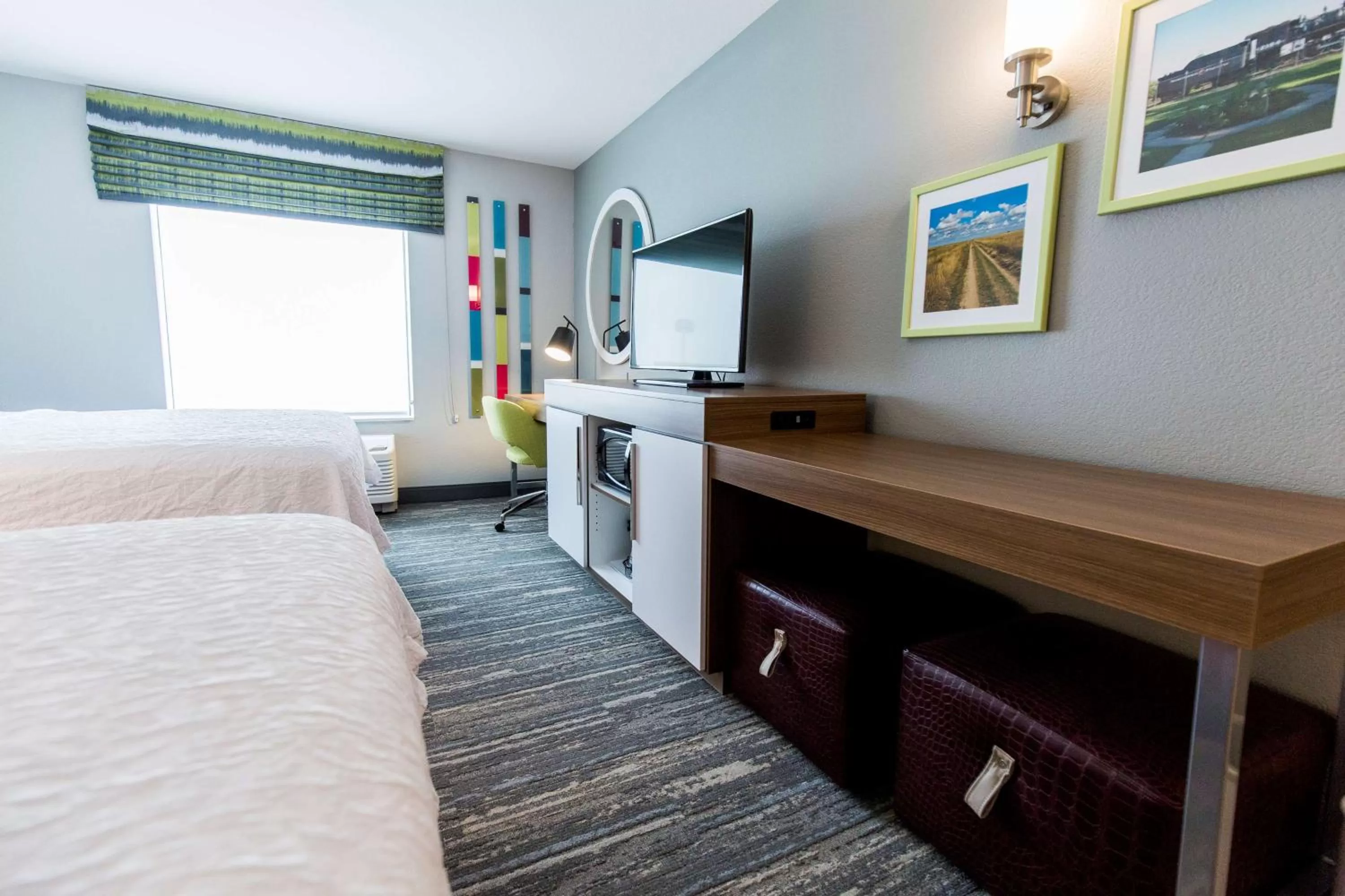 Bedroom, Bed in Hampton Inn Bismarck