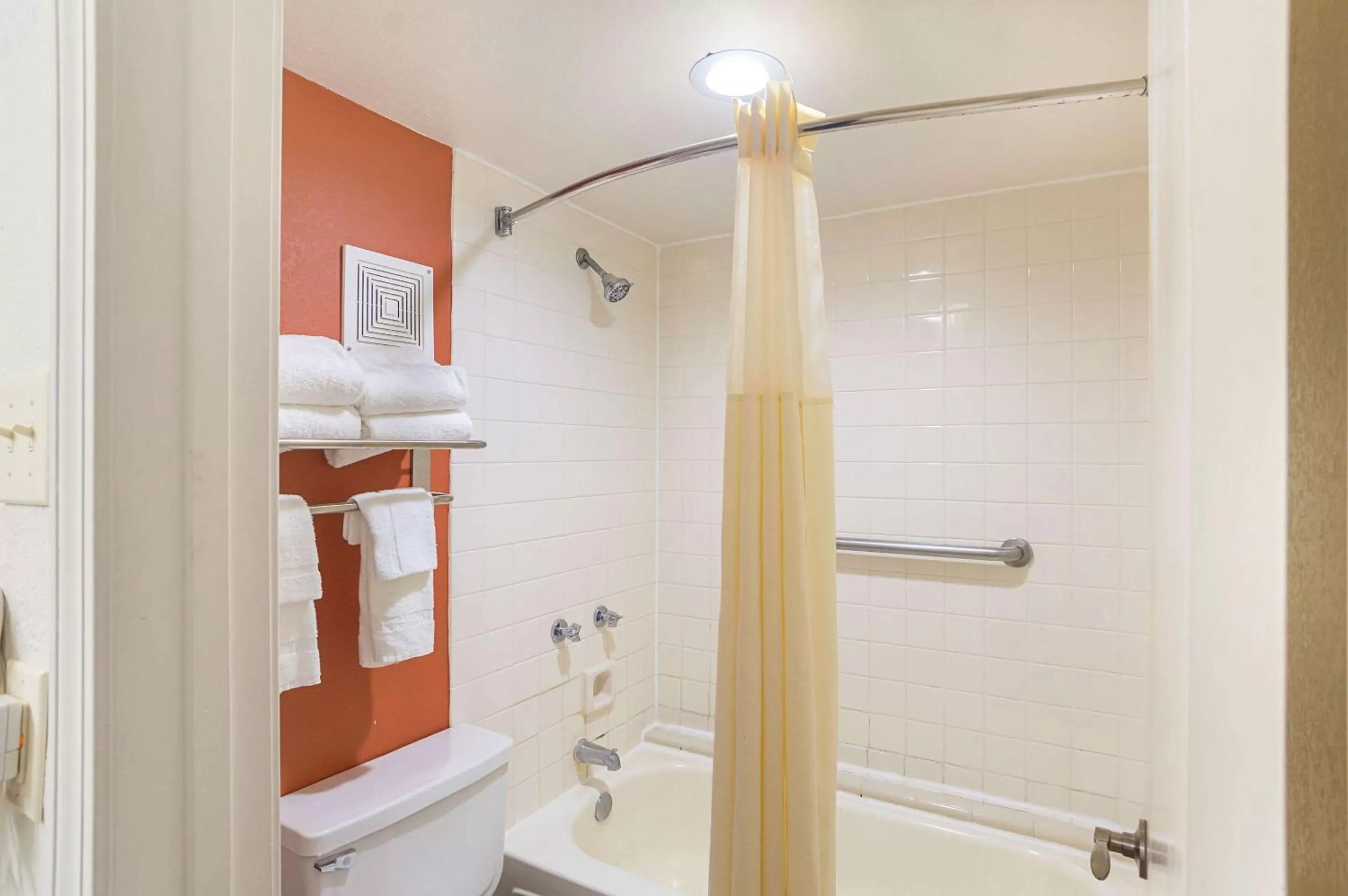 Queen Room with Two Queen Beds - Upper Floor in Quality Inn Amarillo I-40 East