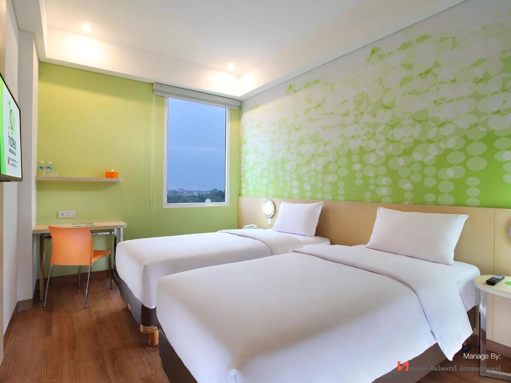 View (from property/room), Bed in Zest Airport Jakarta by Swiss-Belhotel International
