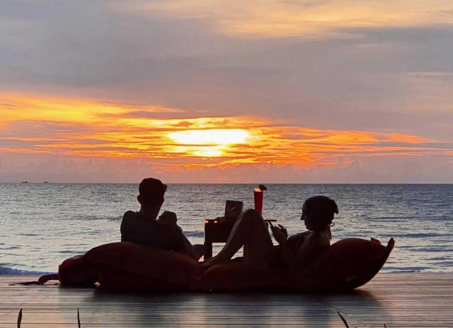 Restaurant/places to eat in Southern Lanta Resort