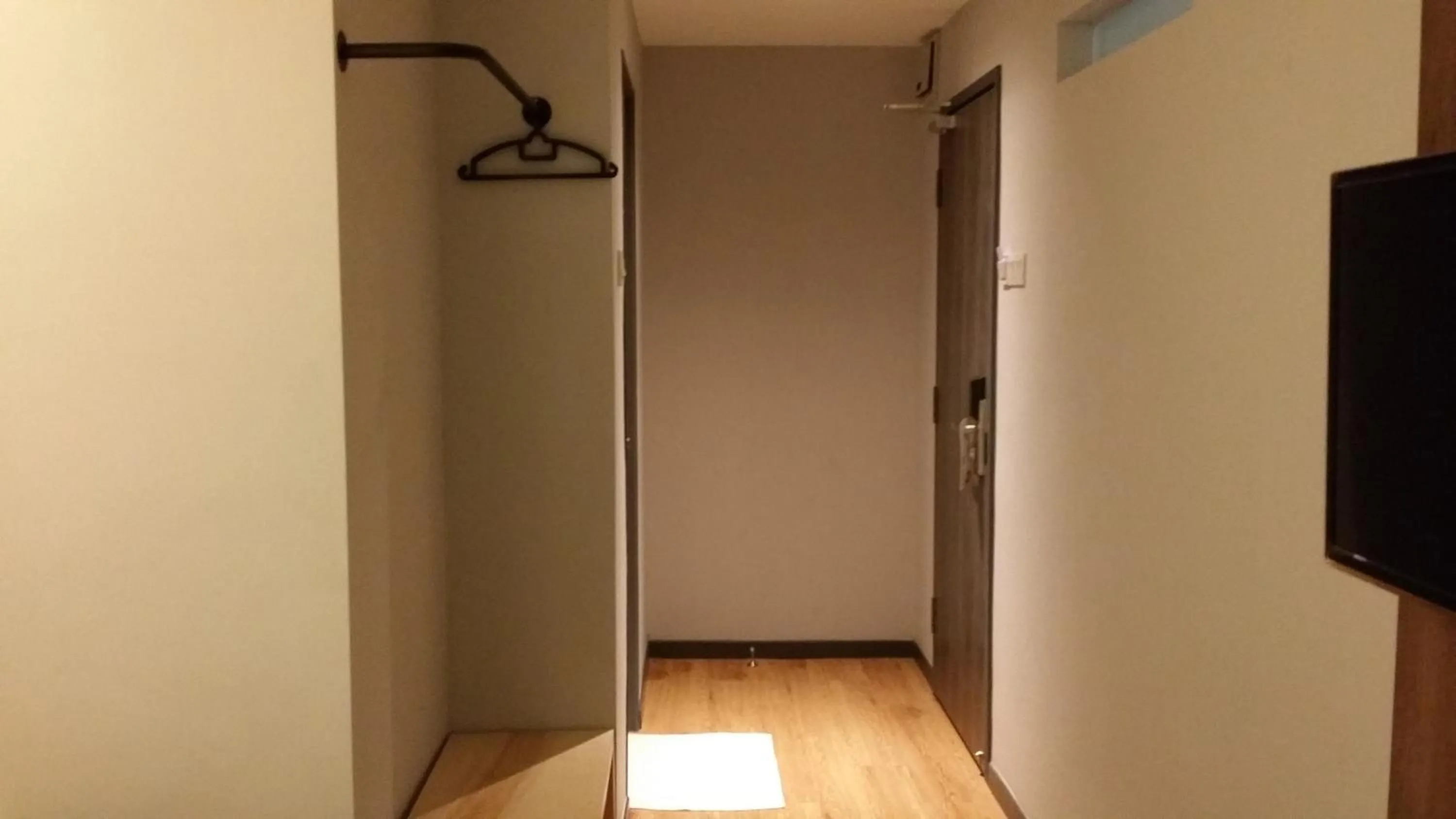 Photo of the whole room in Go Hotel