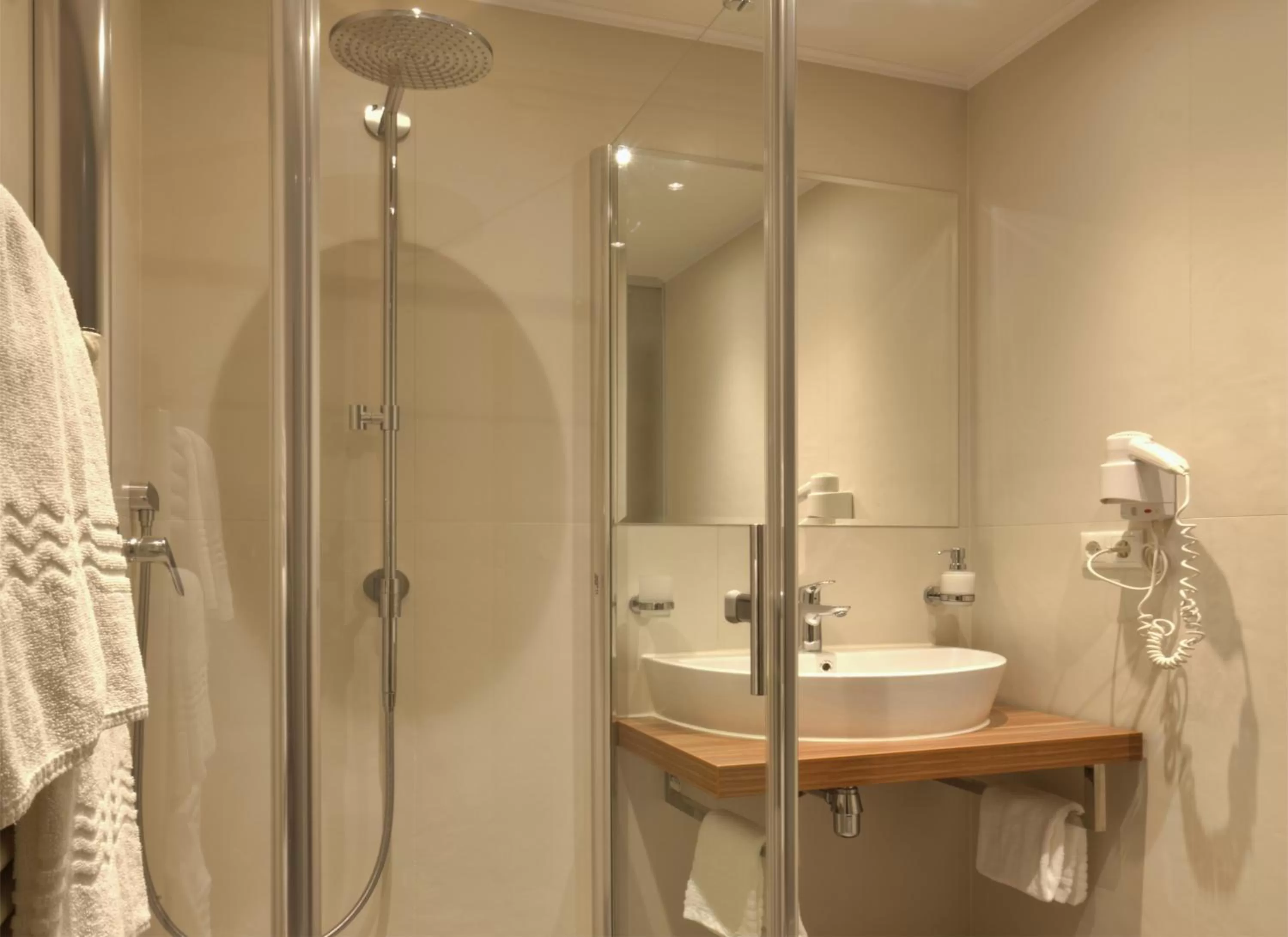 Bathroom in Wohlfühlhotel Goiserer Mühle