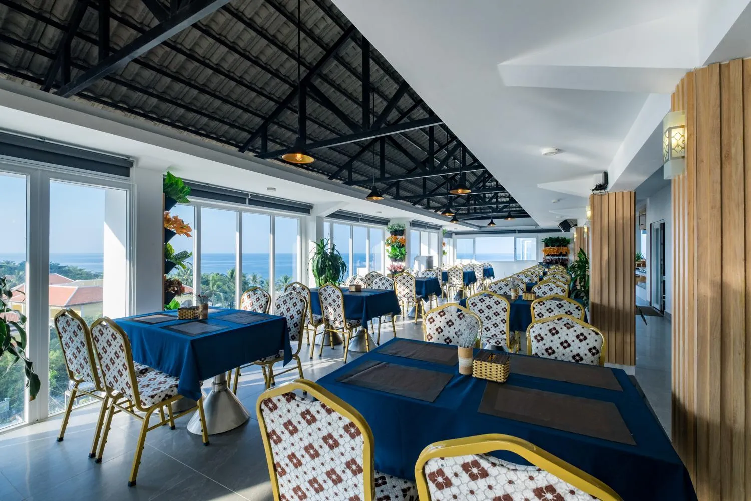 Restaurant/places to eat in Brenta Phu Quoc Hotel