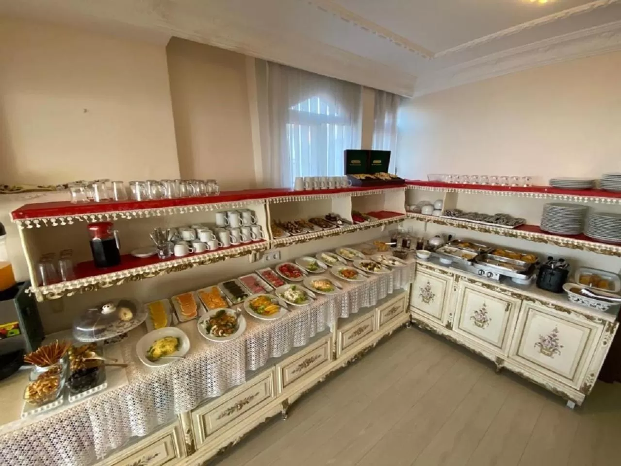 Buffet breakfast in Ada Hotel Istanbul