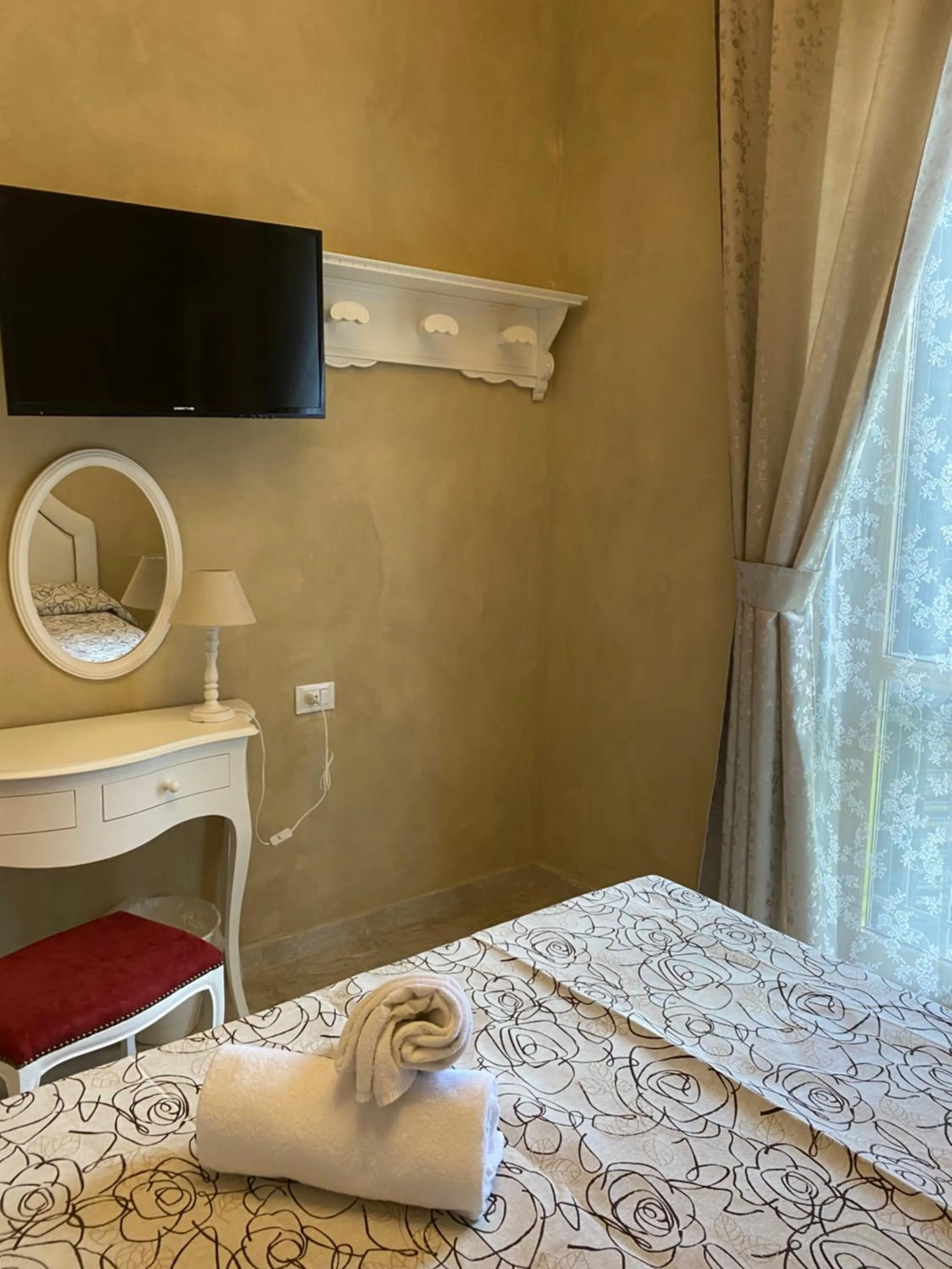 Bed in Boutique Hotel Calais Milano