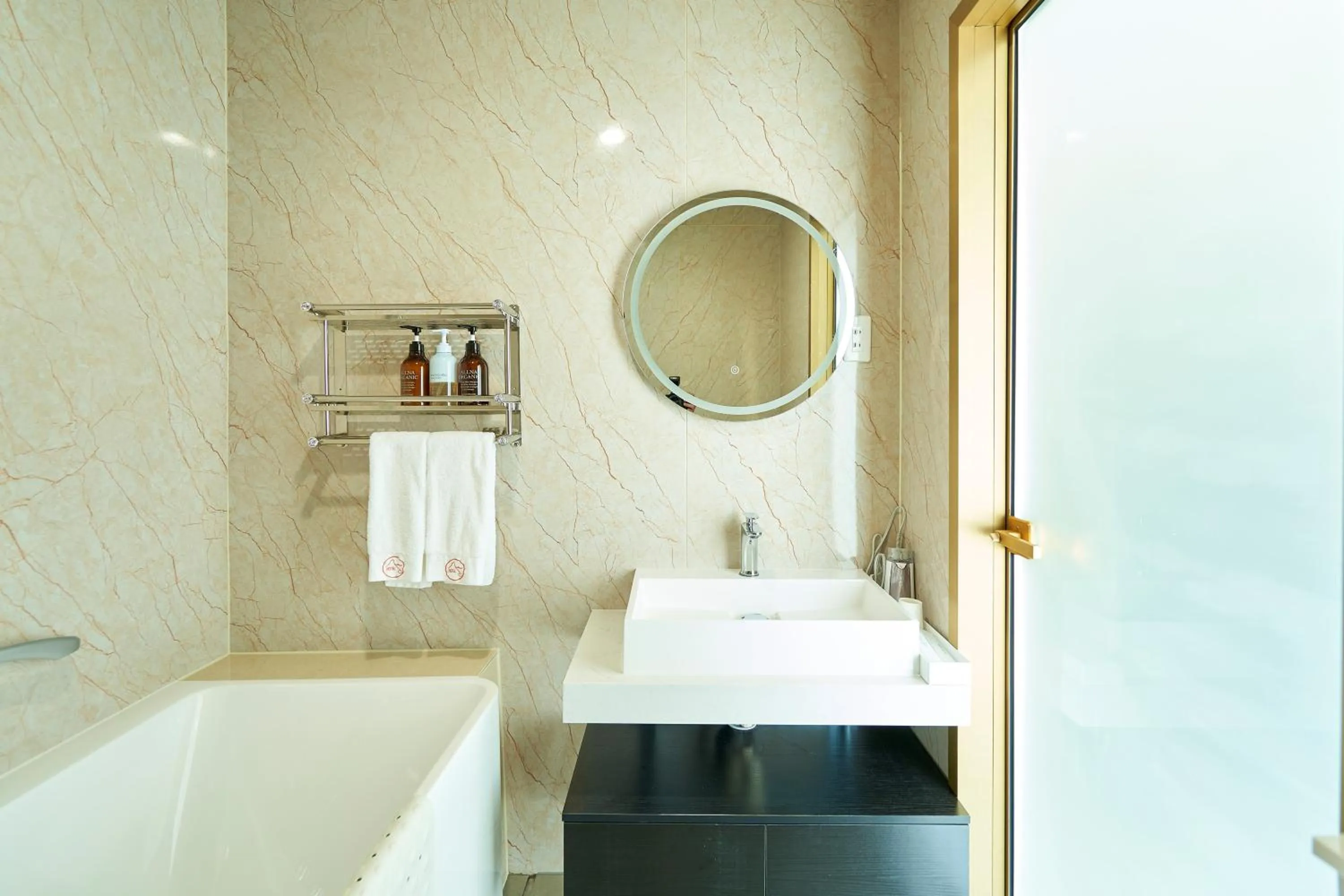 Bathroom in HOTEL HIMALAYA SEA