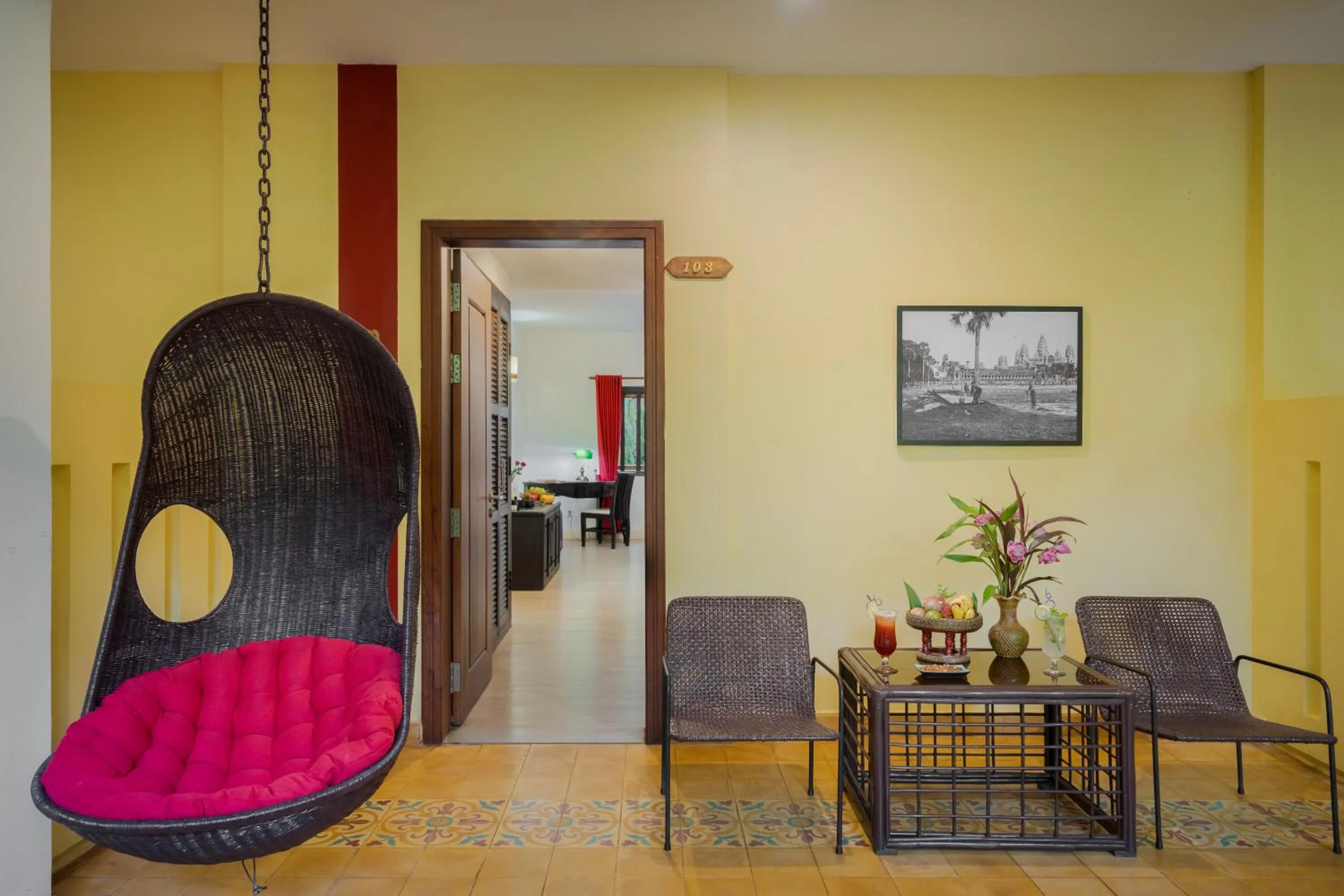 Patio in Pandora Suite D'Angkor