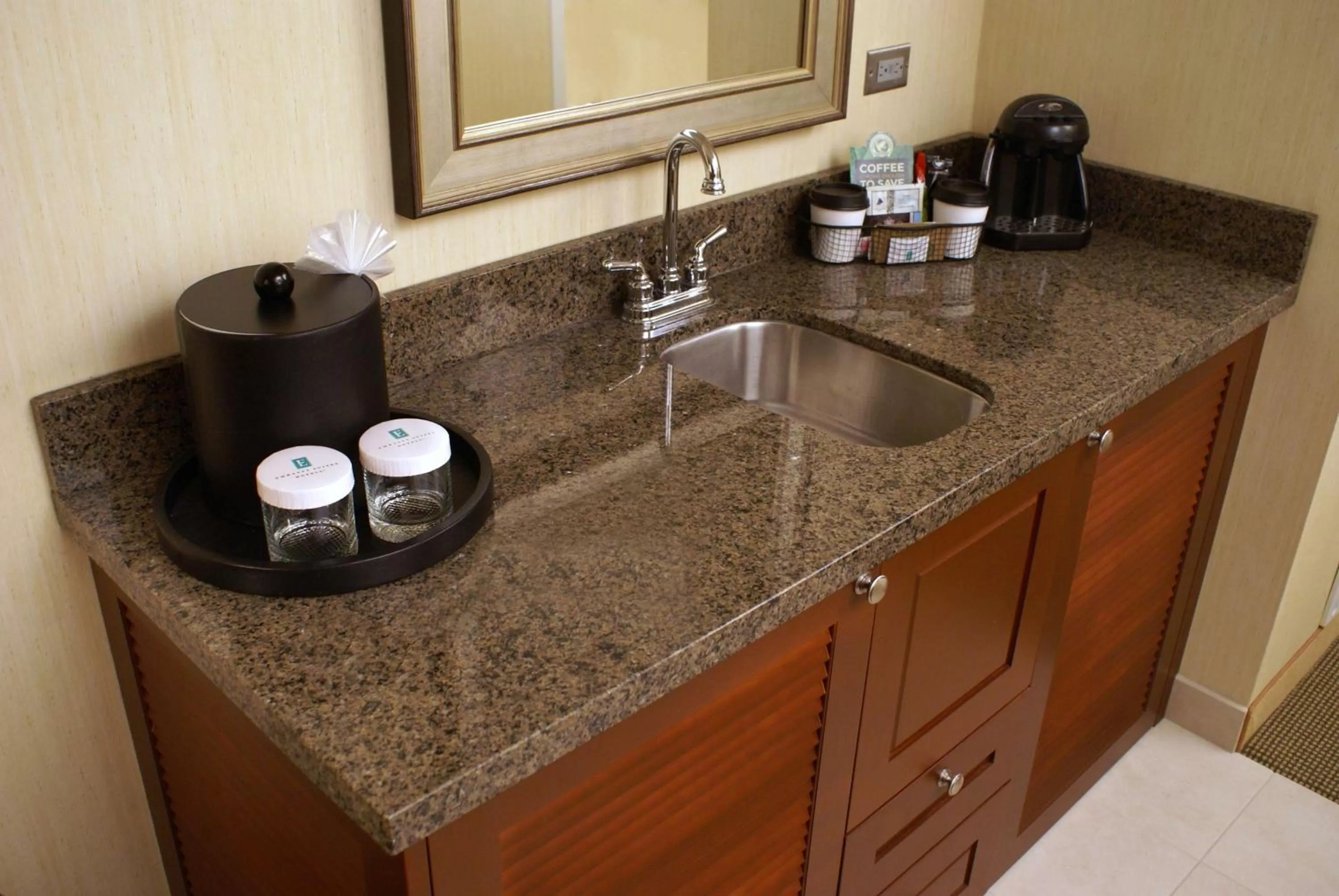 Kitchen or kitchenette in Embassy Suites Denver Tech Center