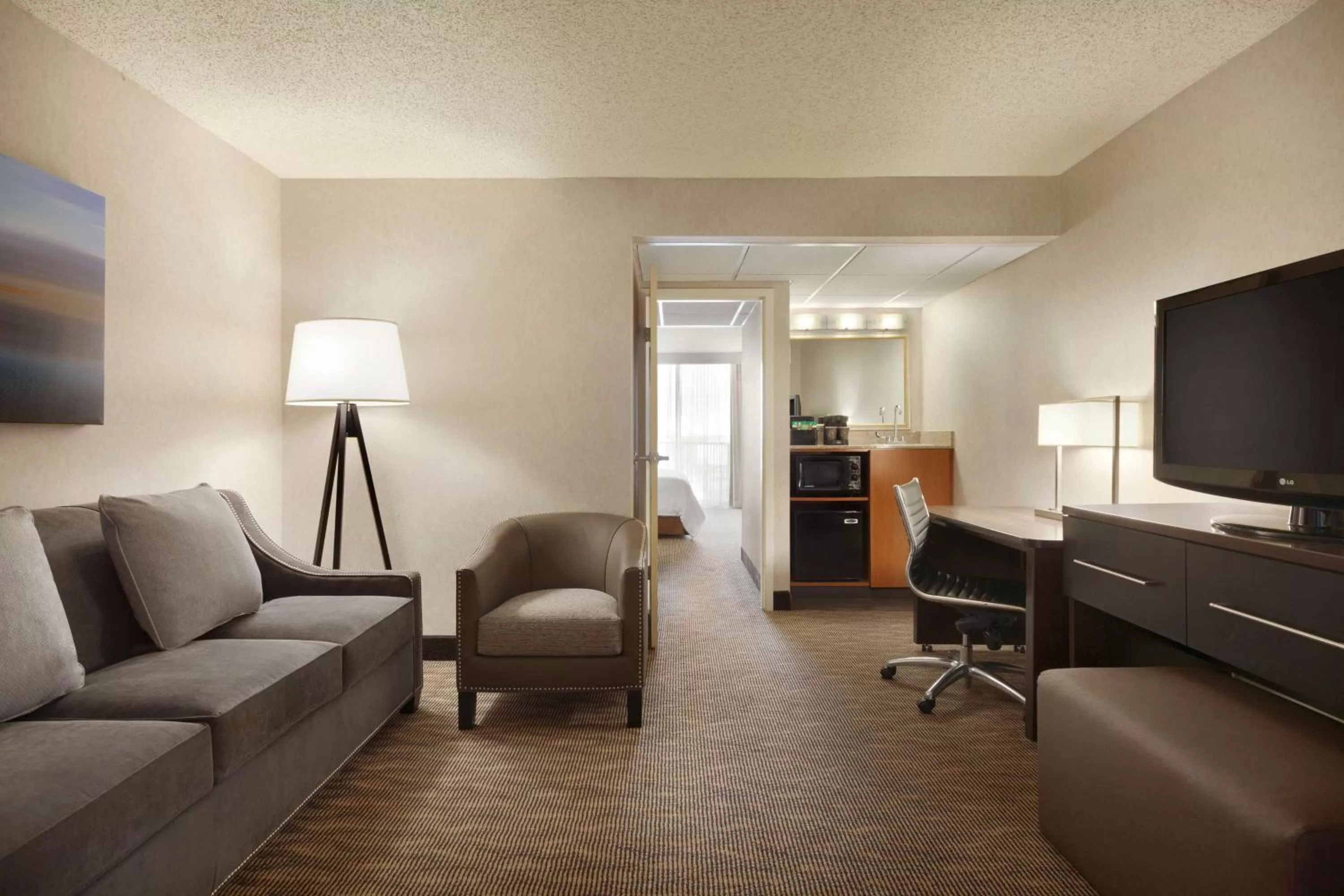 Bedroom in Embassy Suites by Hilton Oklahoma City Will Rogers Airport
